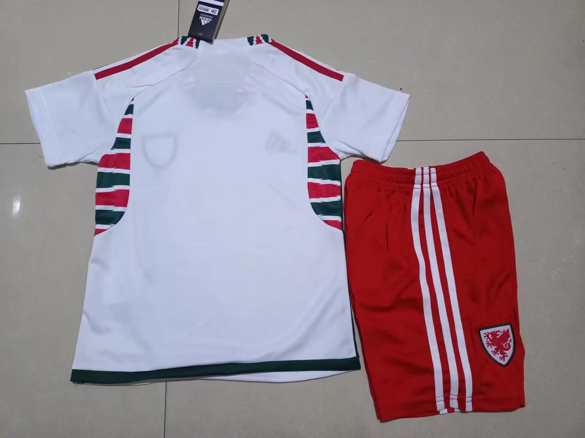 22/23 Welsh Away Kids World Cup Jersey - leoleo123123