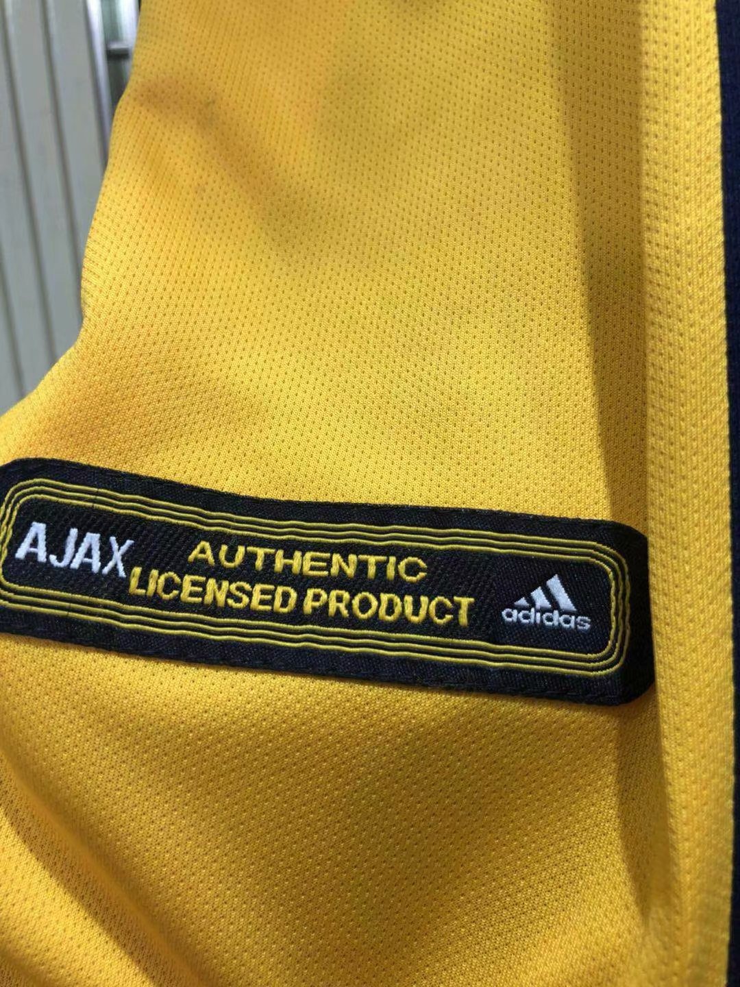 00/01 Ajax Yellow Retro Jersey - leoleo123123