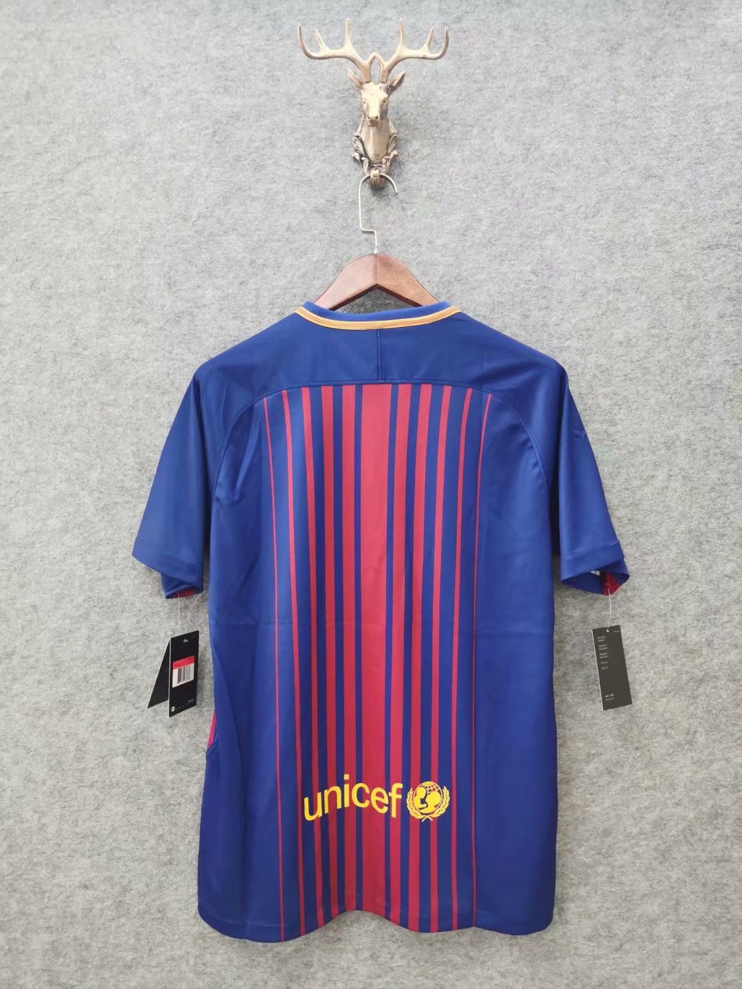 17/18 Barcelona Home Retro Jersey - leoleo123123