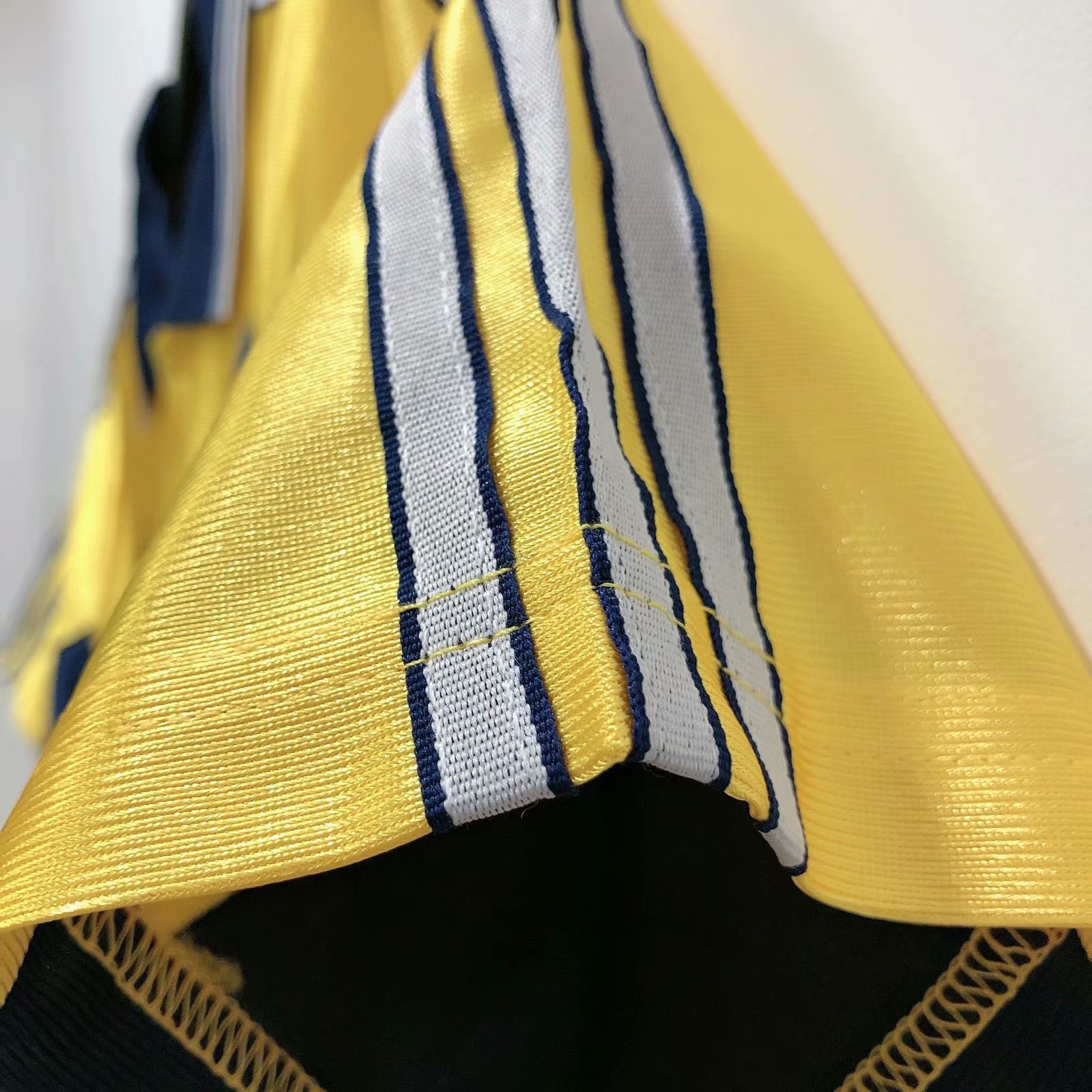 98-99 Marseille Gold Retro Jersey - leoleo123123