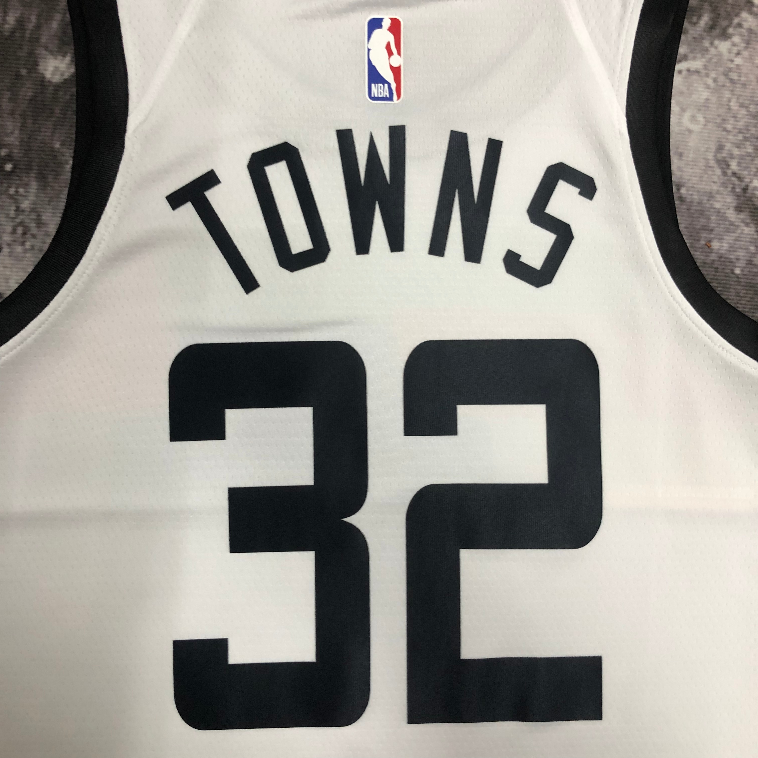 NBA Men Season 2023 Minnesota Timberwolves White #32 TOWNS Jersey High Quality Name and Number Print - leoleo123123