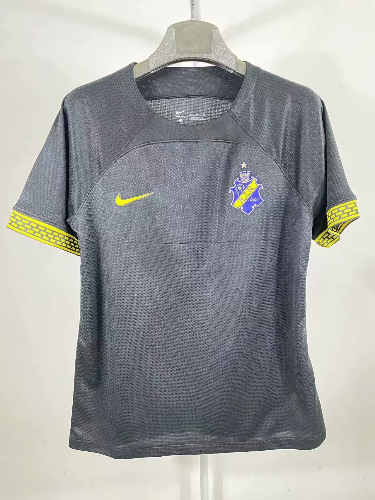 24/25 AIK Home Soccer Jersey - leoleo123123
