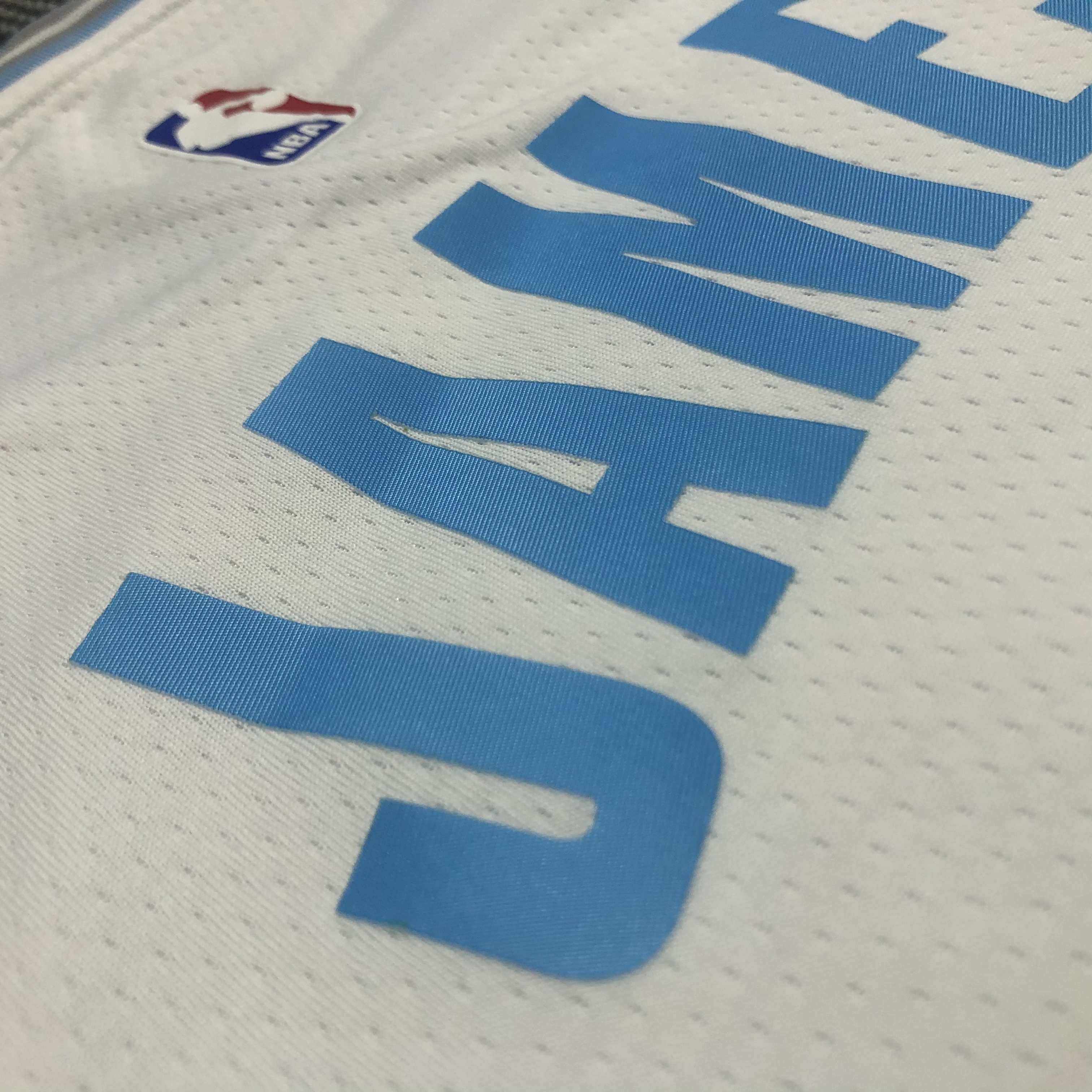 NBA Season 2021 Los Angeles Lakers White Retro #6 JAMES Round Neck Jersey High Quality Name and Number Print - leoleo123123