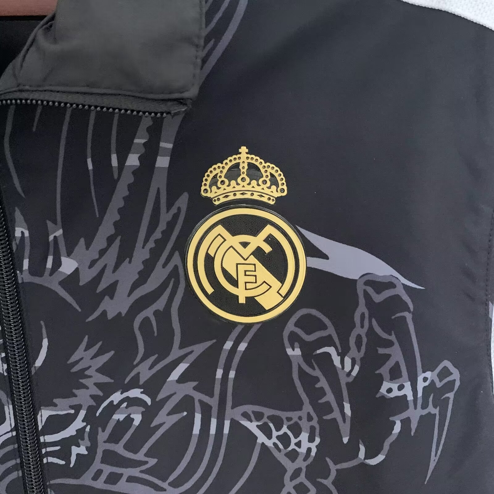 23/24 Real Madrid Dragon Black Windbreaker Jacket two-sided Jacket Thai Quality - leoleo123123