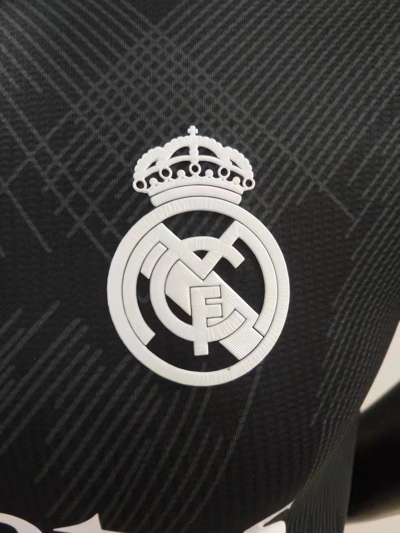 22/23 Real Madrid Black Jersey Player Version - leoleo123123