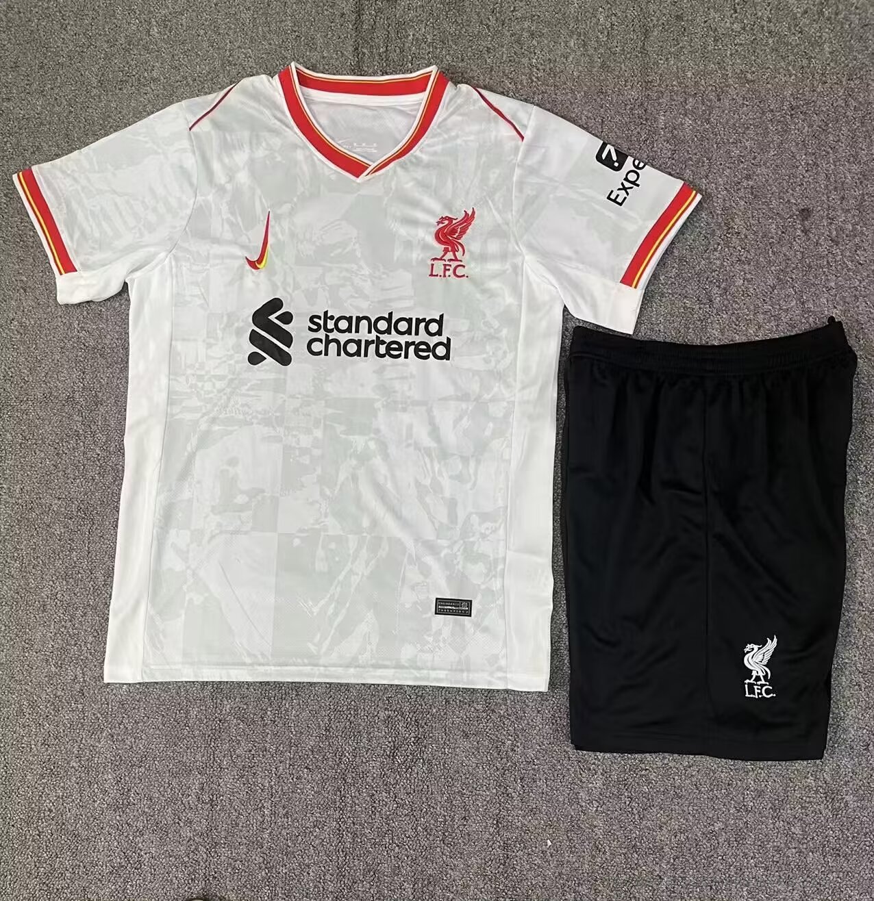 24/25 Liverpool Third White Kids Jersey - leoleo123123