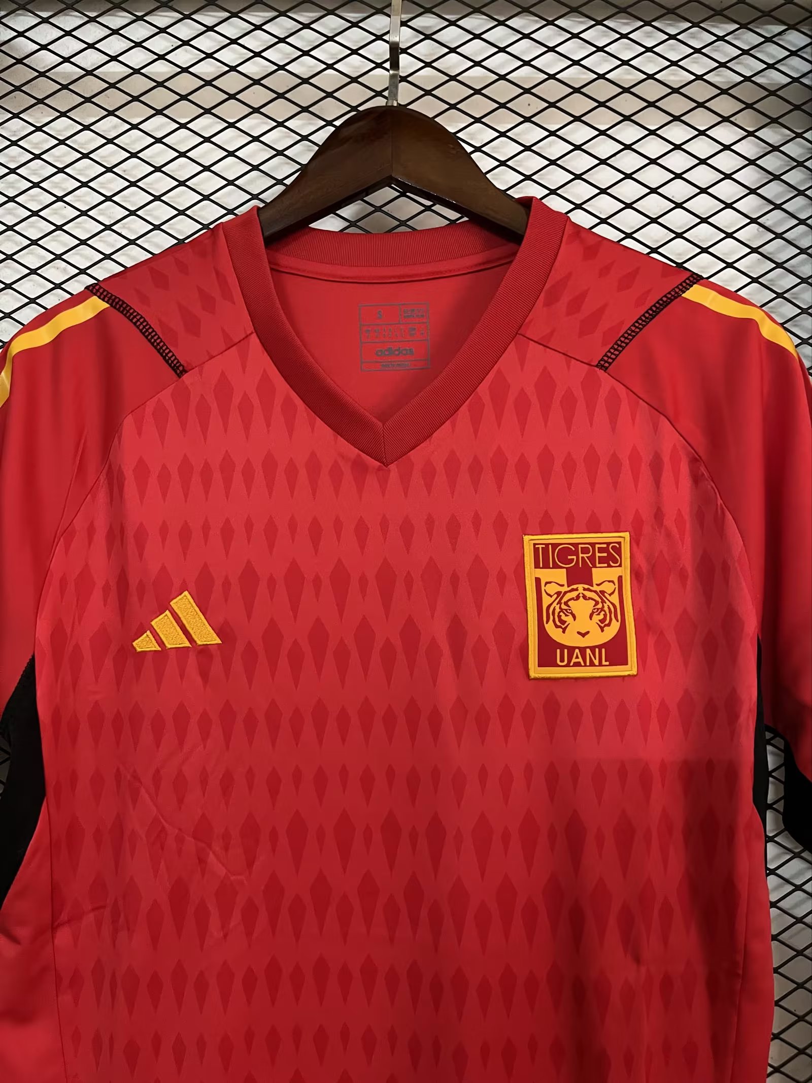 23/24 Tiger Goalkeeper Soccer Jersey Thai Quality - leoleo123123