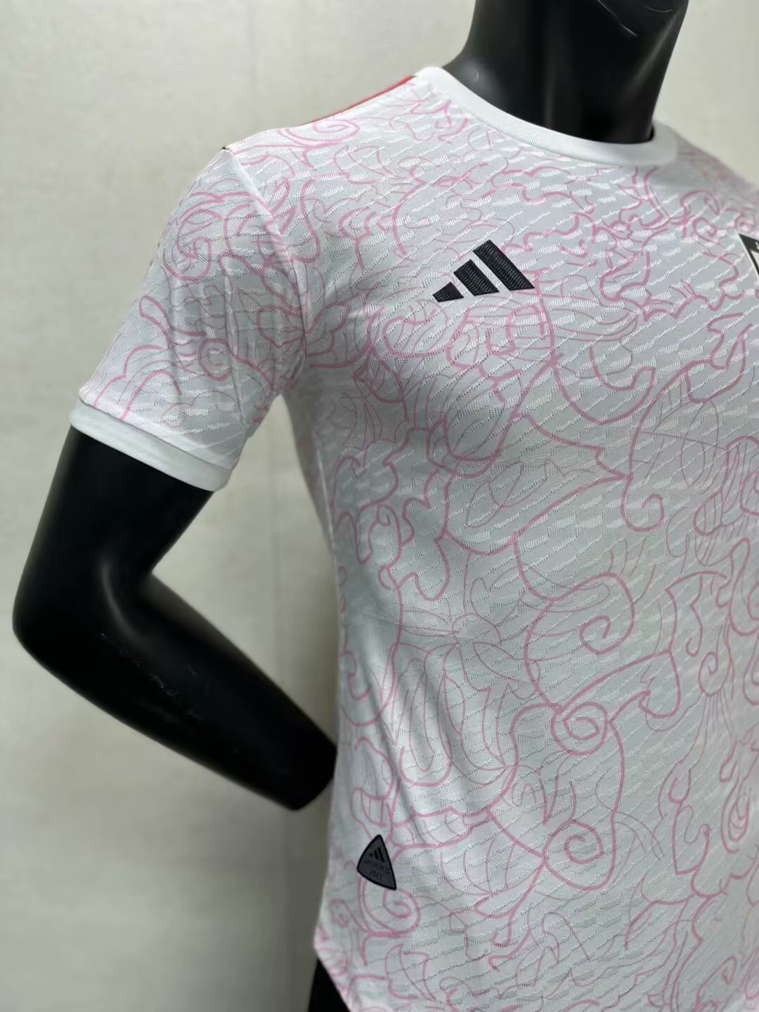 23/24 Japan Pink White Jersey Player Version 1:1 Quality - leoleo123123