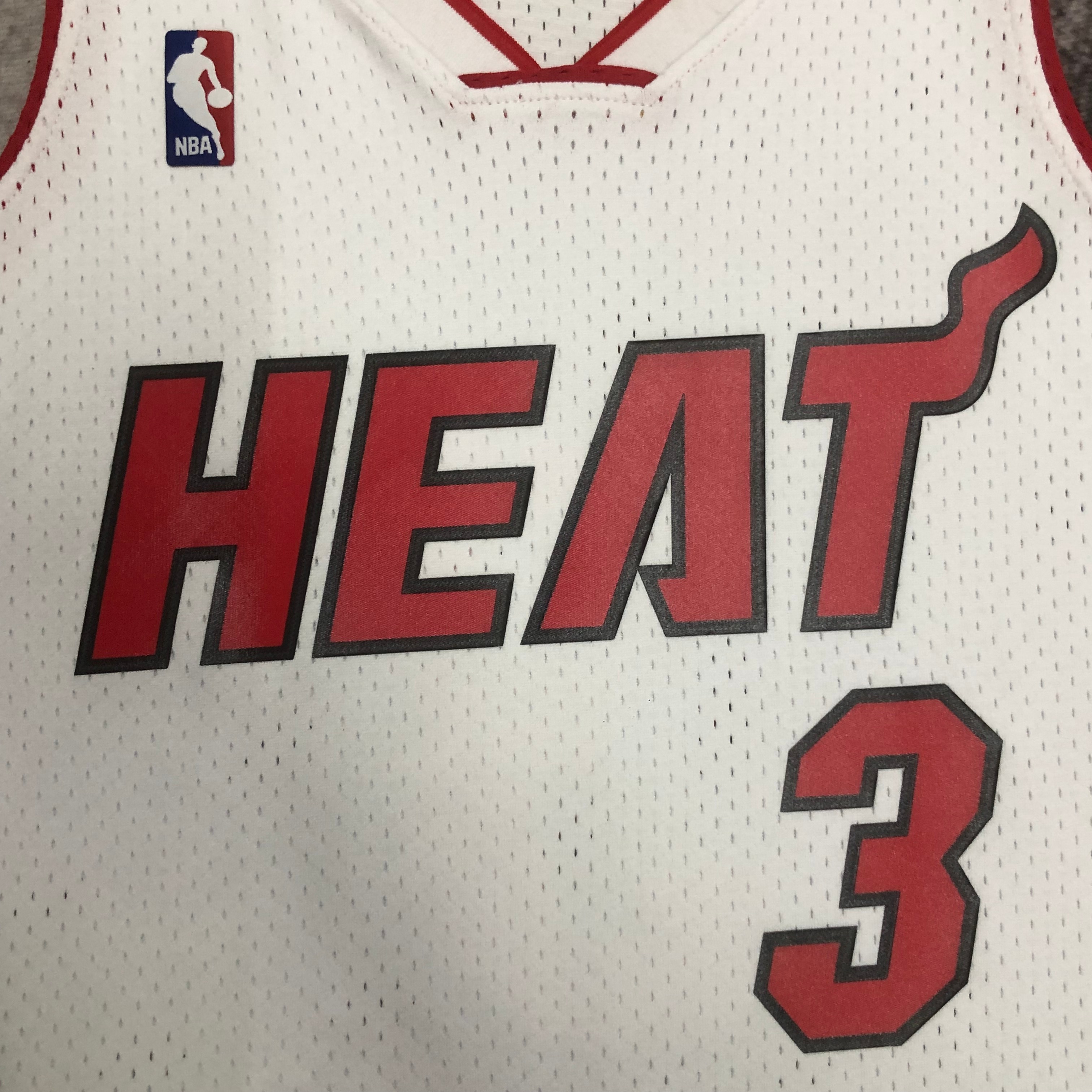 NBA Men Season 05-06 Miami Heat White #3 WADE Jersey High Quality Name and Number Print - leoleo123123