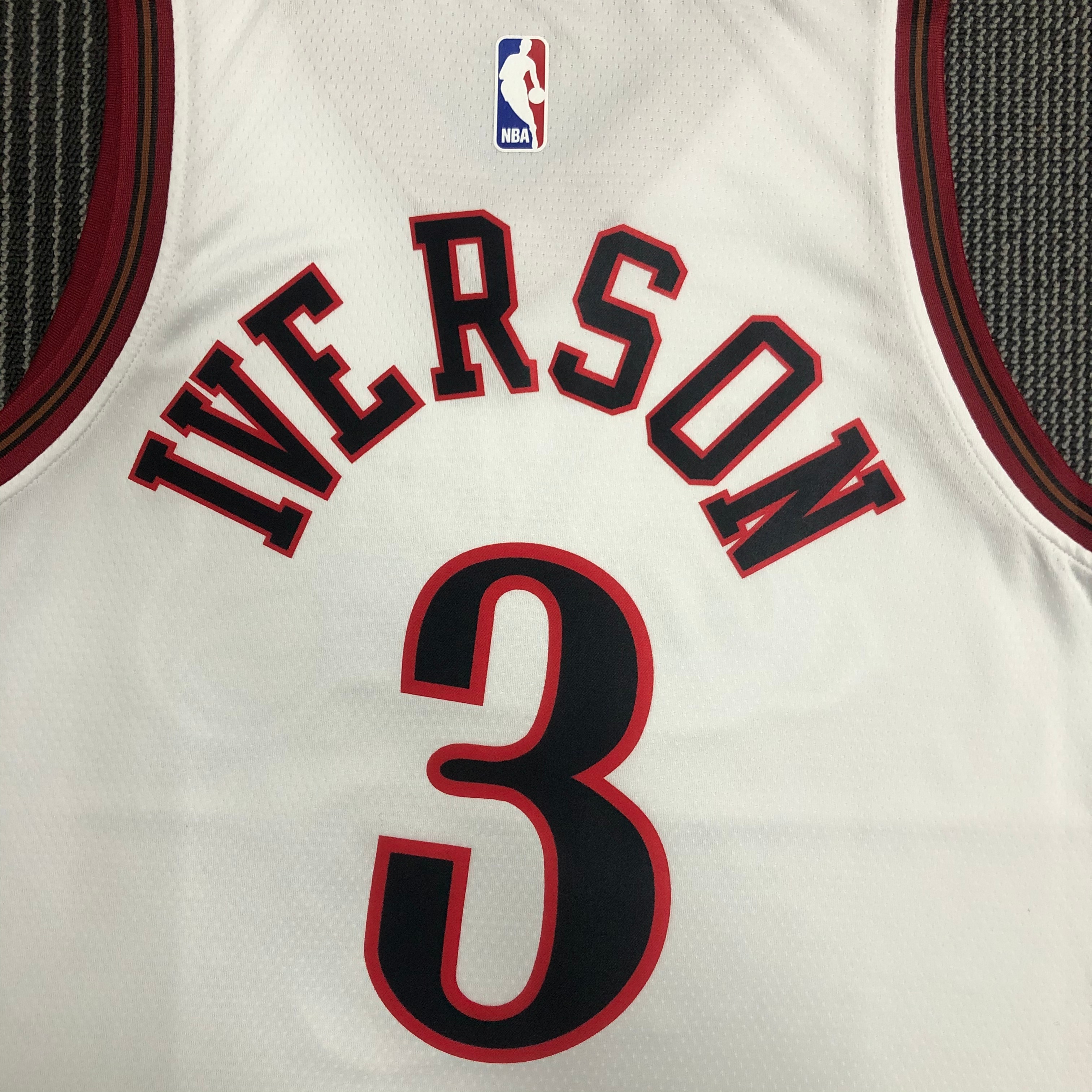 NBA Men Philadelphia 76ers Retro White V-neck #3 IVERSON Jersey High Quality Name and Number Print - leoleo123123