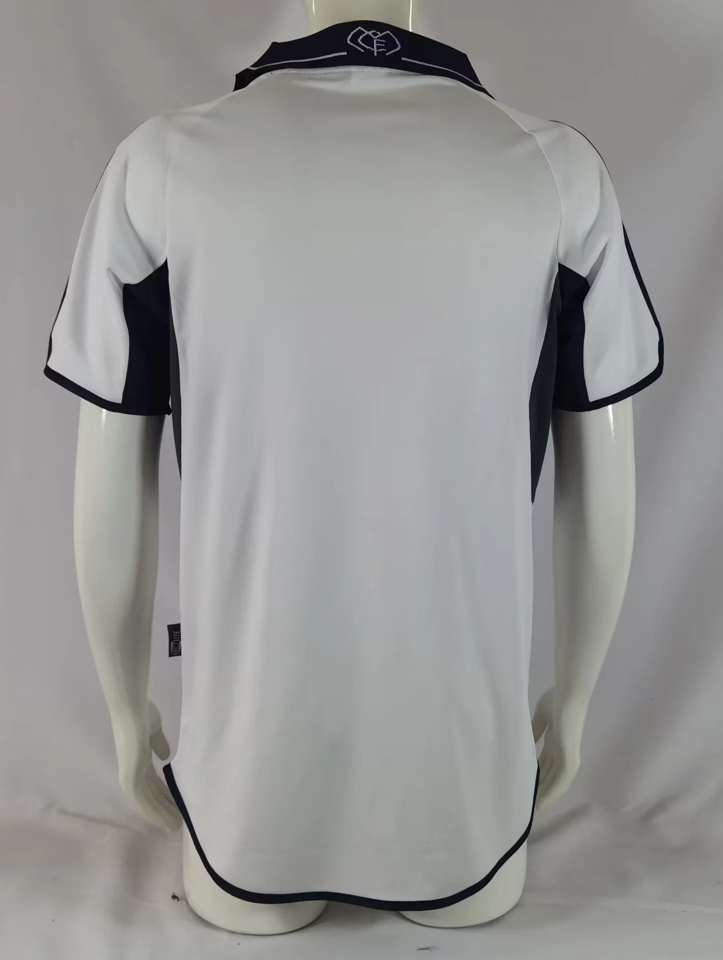00-01 Real Madrid Home Retro Jersey - leoleo123123