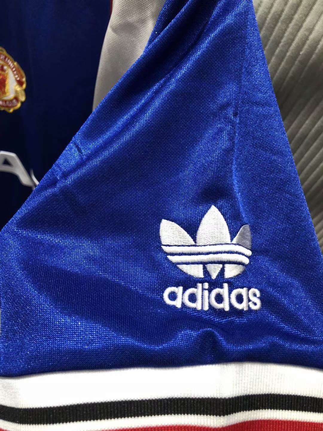 1985 Man United Away Blue Retro Jersey - leoleo123123