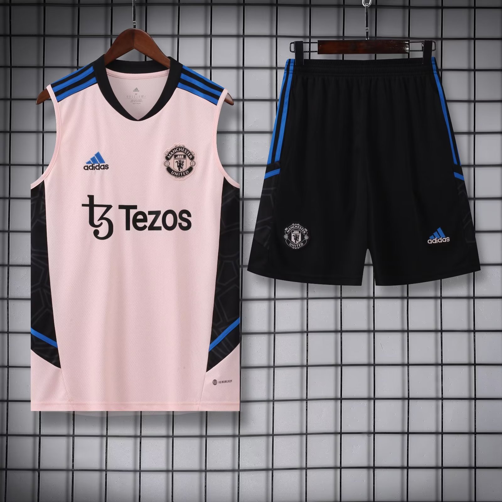 22/23 Manchester United Pink Vest Training Tracksuit - leoleo123123