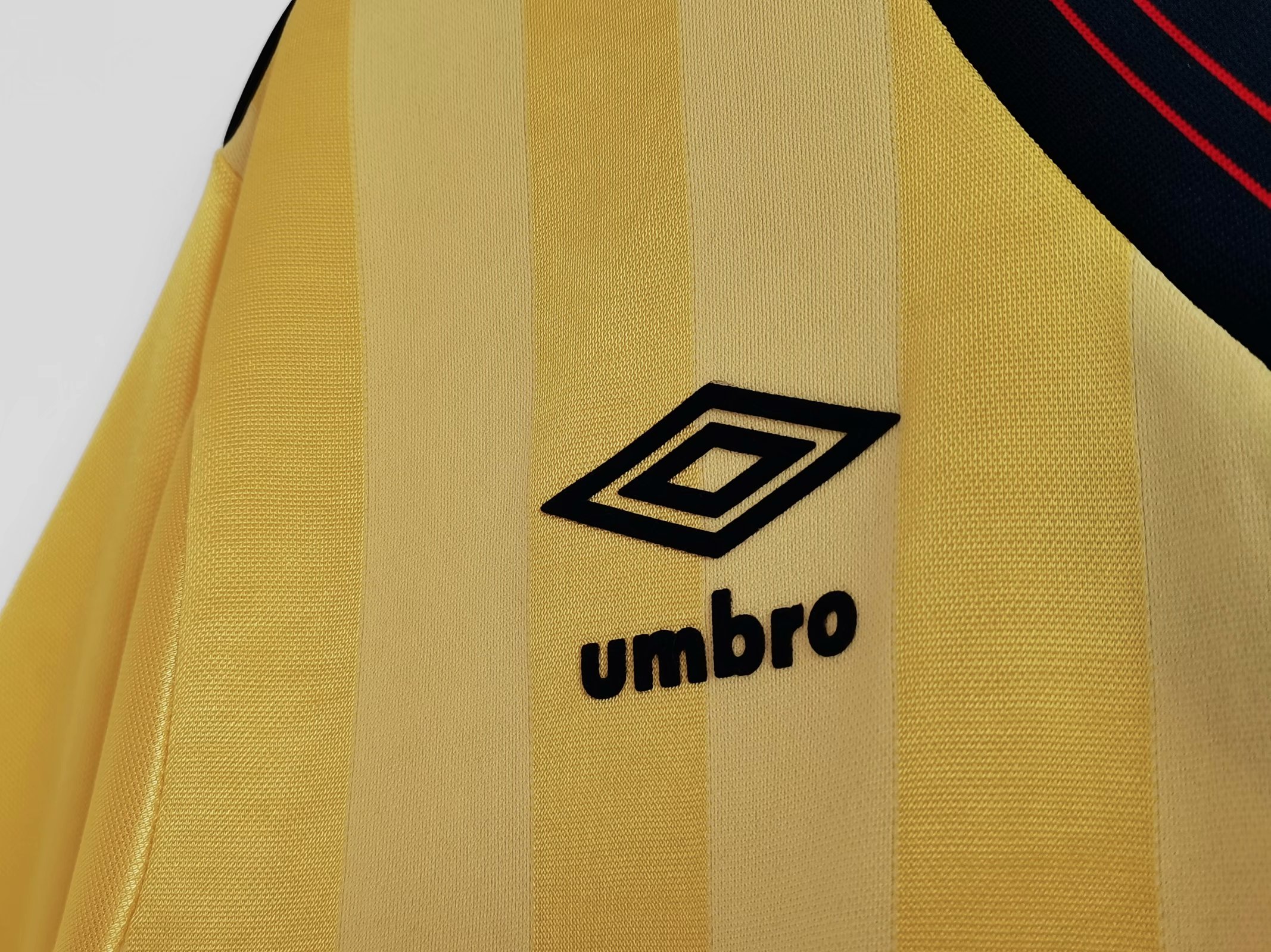 83-86 Arsenal Away Retro Jersey - leoleo123123