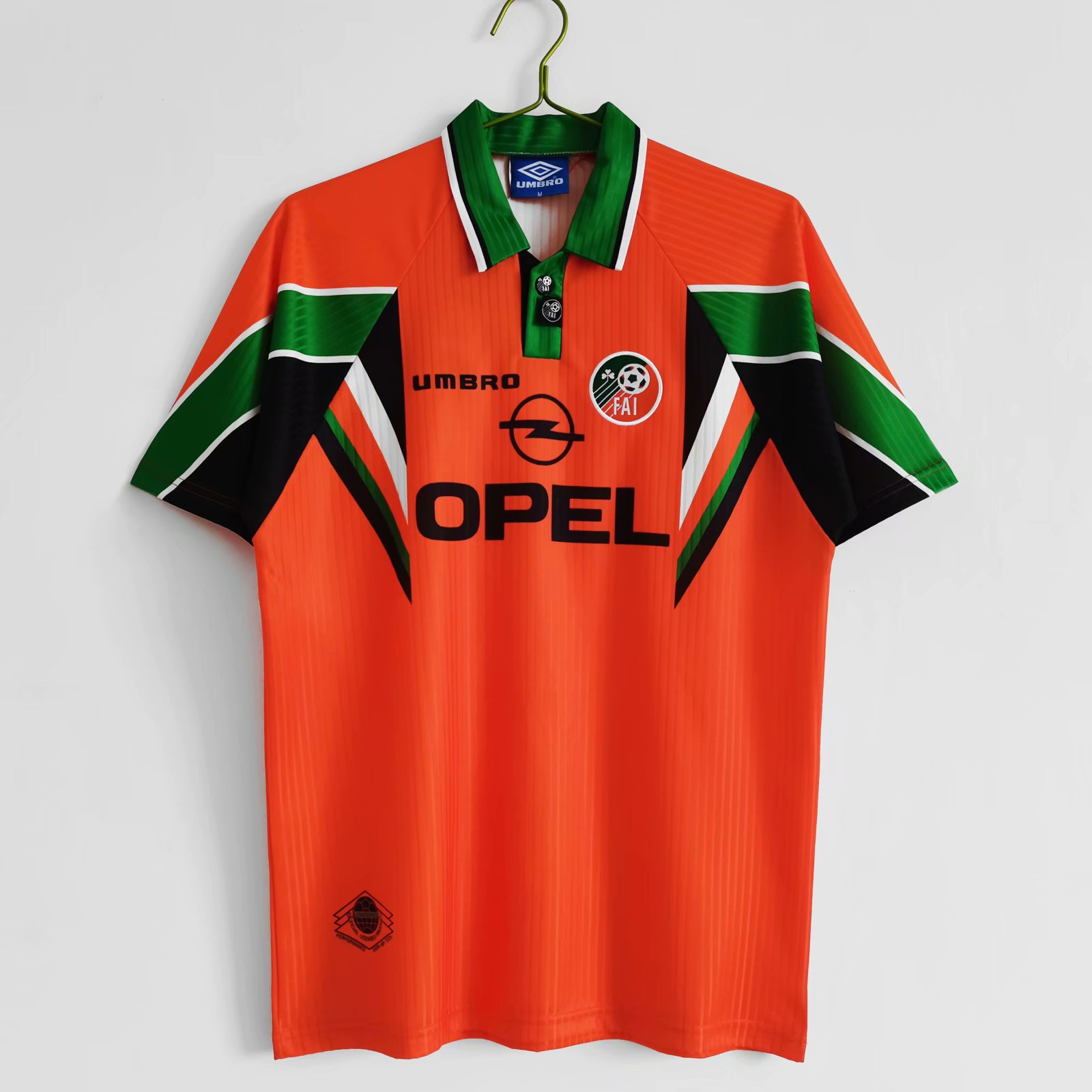 97/98 Ireland Away Retro Jersey - leoleo123123