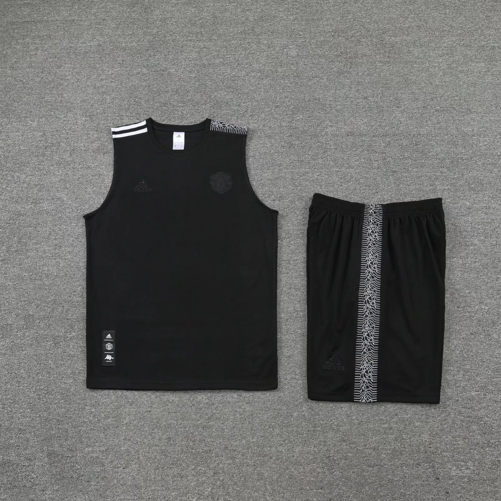 22/23 Manchester United Black Vest Training Tracksuit - leoleo123123