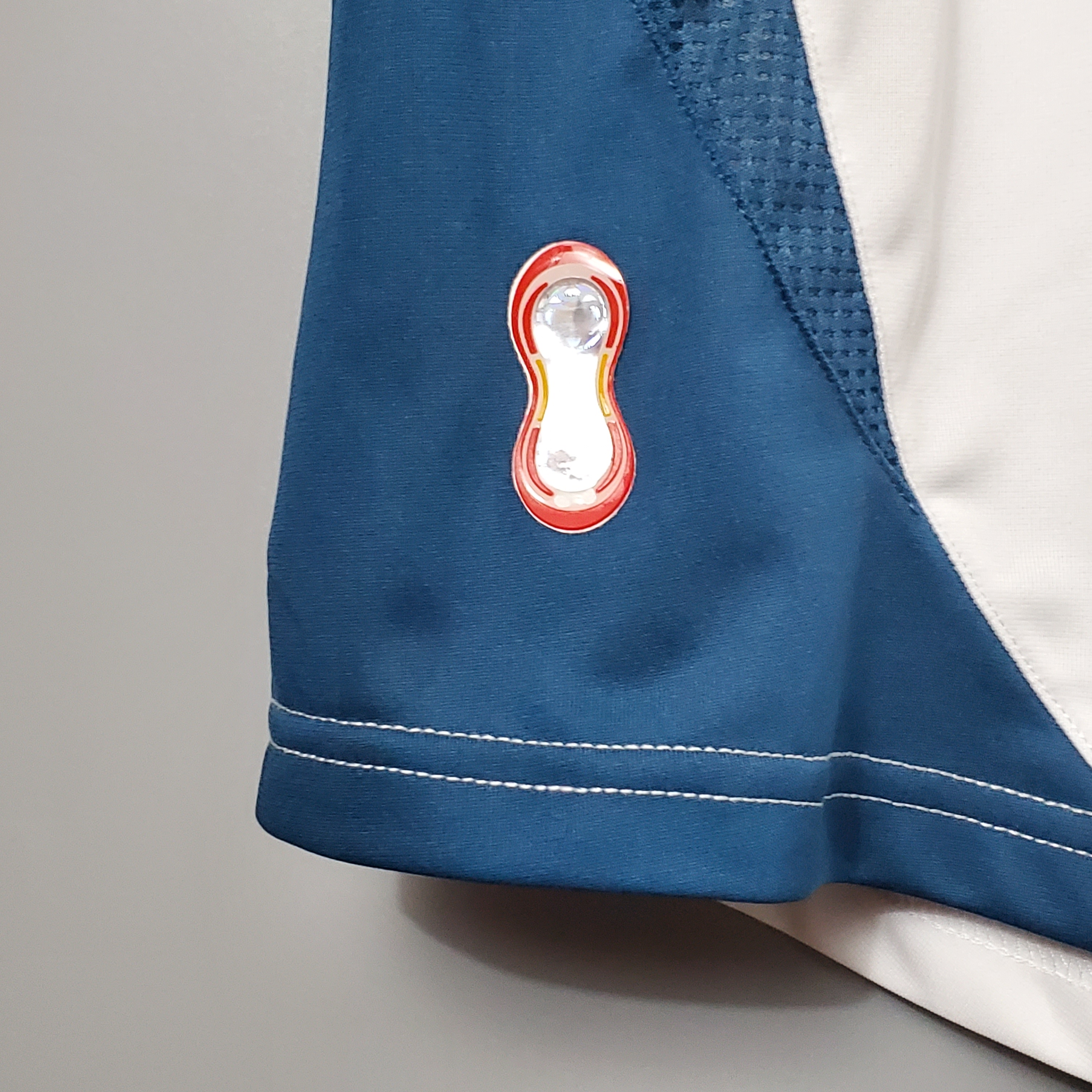06-07 Liverpool Away Retro Jersey - leoleo123123