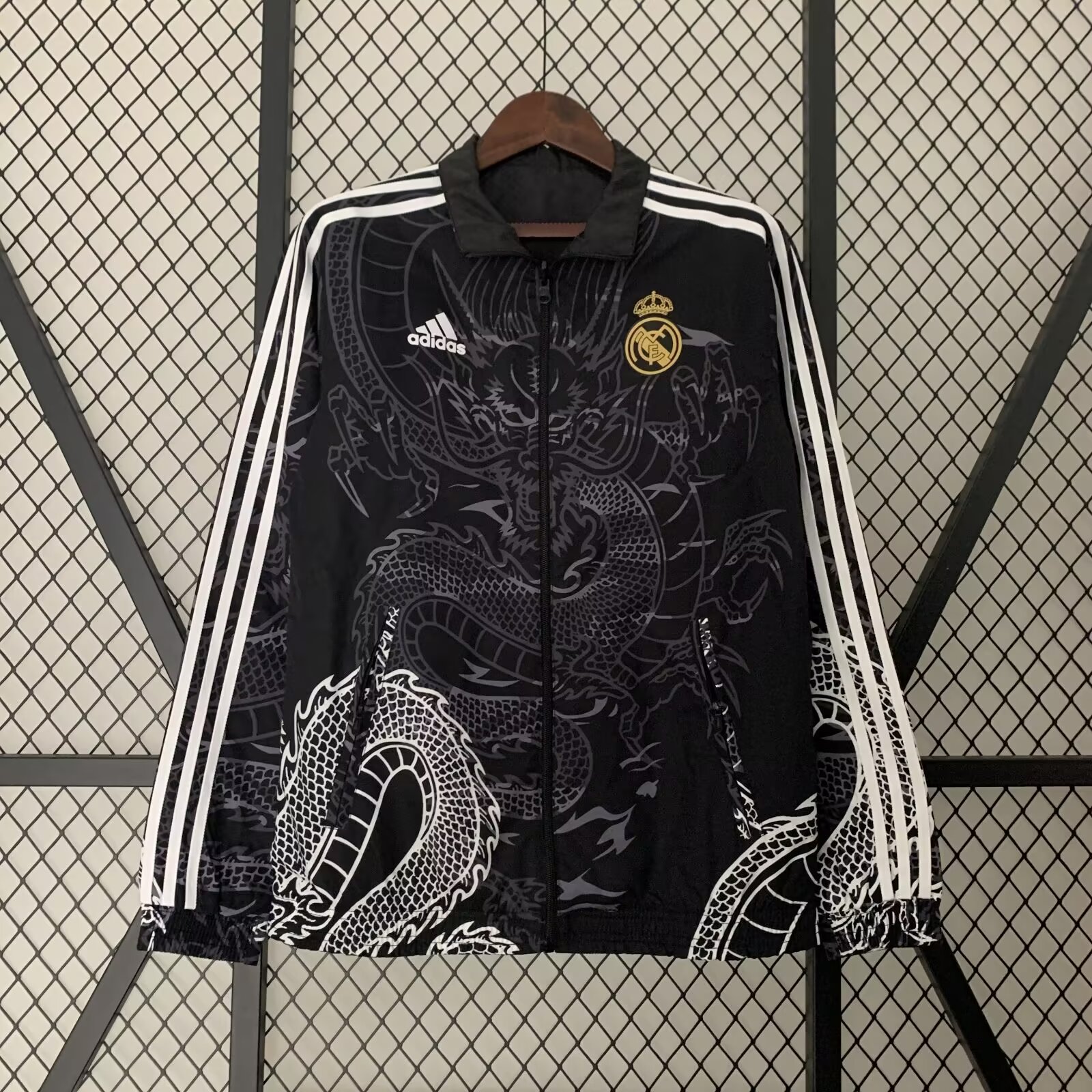 23/24 Real Madrid Dragon Black Windbreaker Jacket two-sided Jacket Thai Quality - leoleo123123