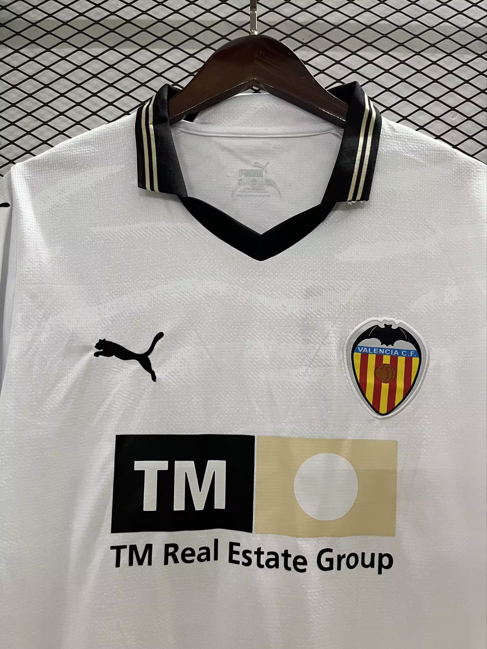 23/24 Valencia Home Jersey Thai Quality Fan Version - leoleo123123