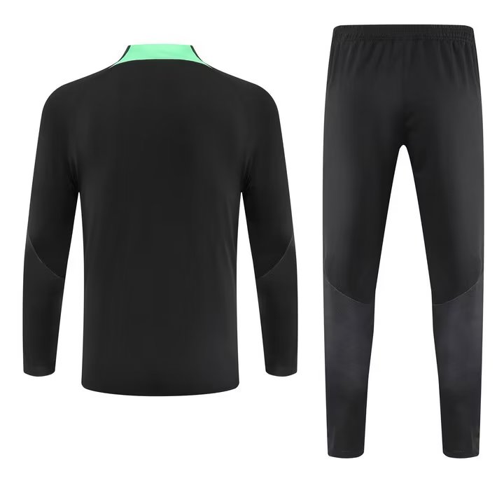 23/24 Liverpool Black Sweater Tracksuit Thai Quality - leoleo123123