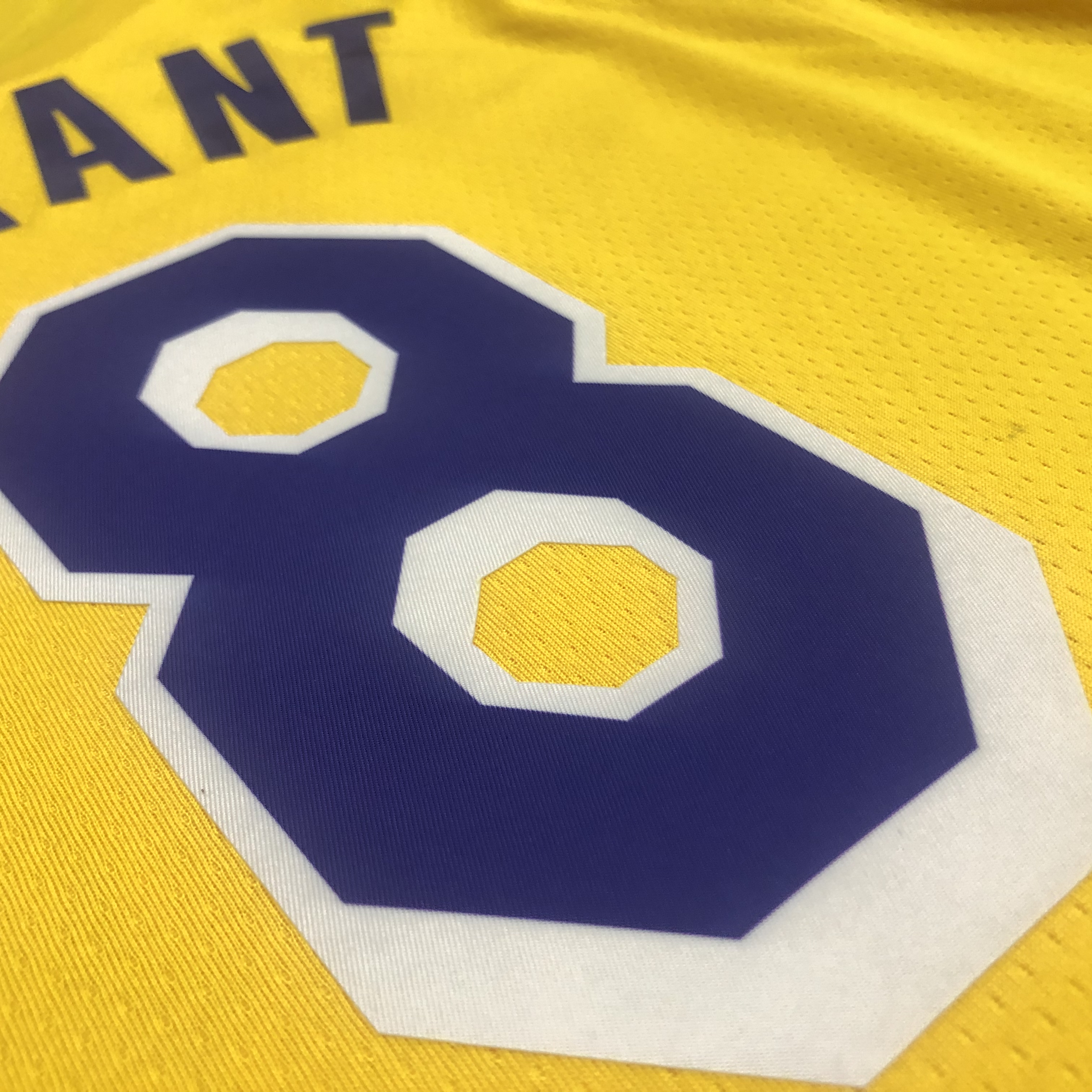 NBA 75th Anniversary Los Angeles Lakers Yellow Round Neck #8 BRYANT Jersey High Quality Name and Number Print - leoleo123123