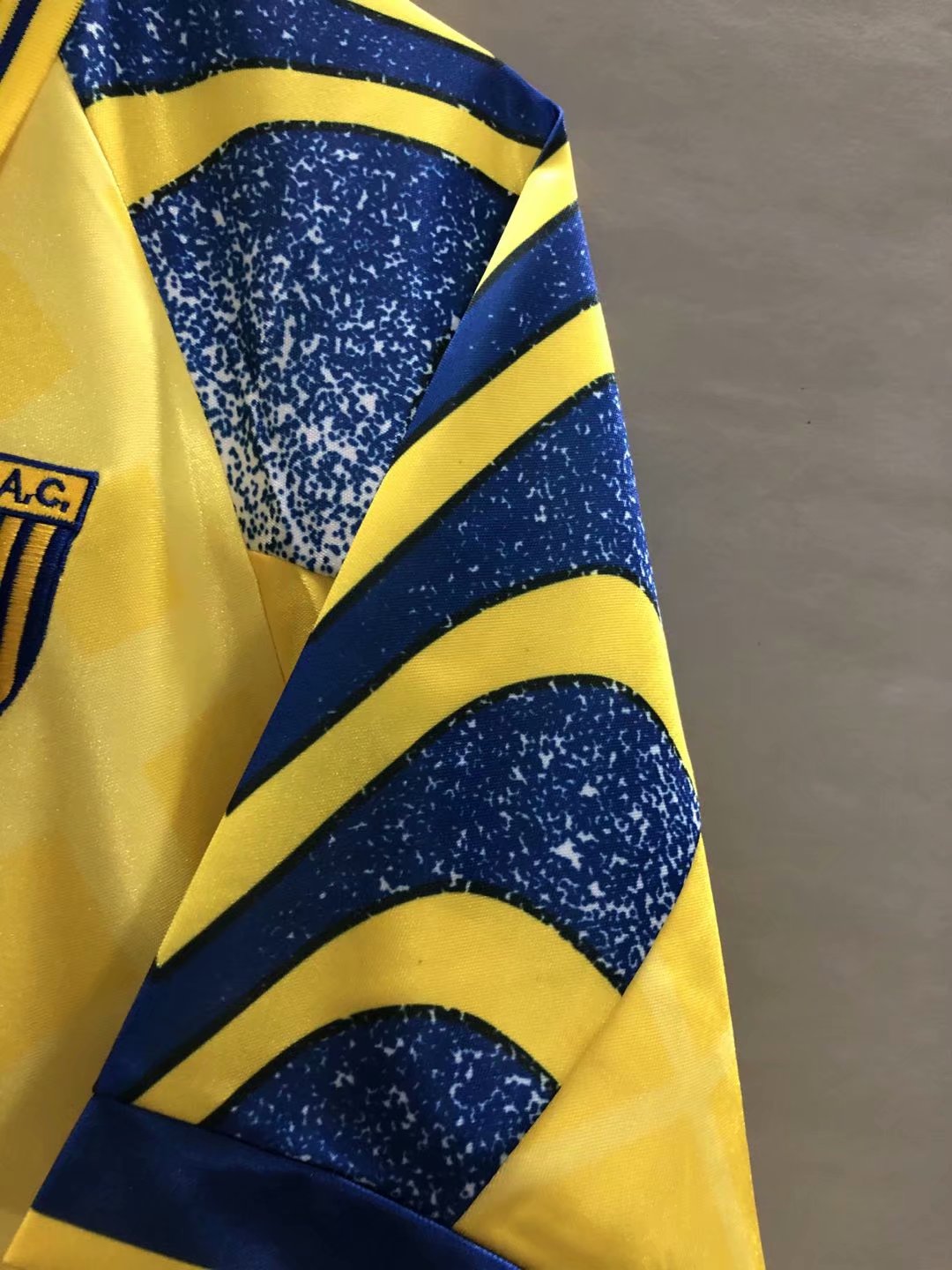 95/97 Parma Home Retro Jersey Thai Quality - leoleo123123