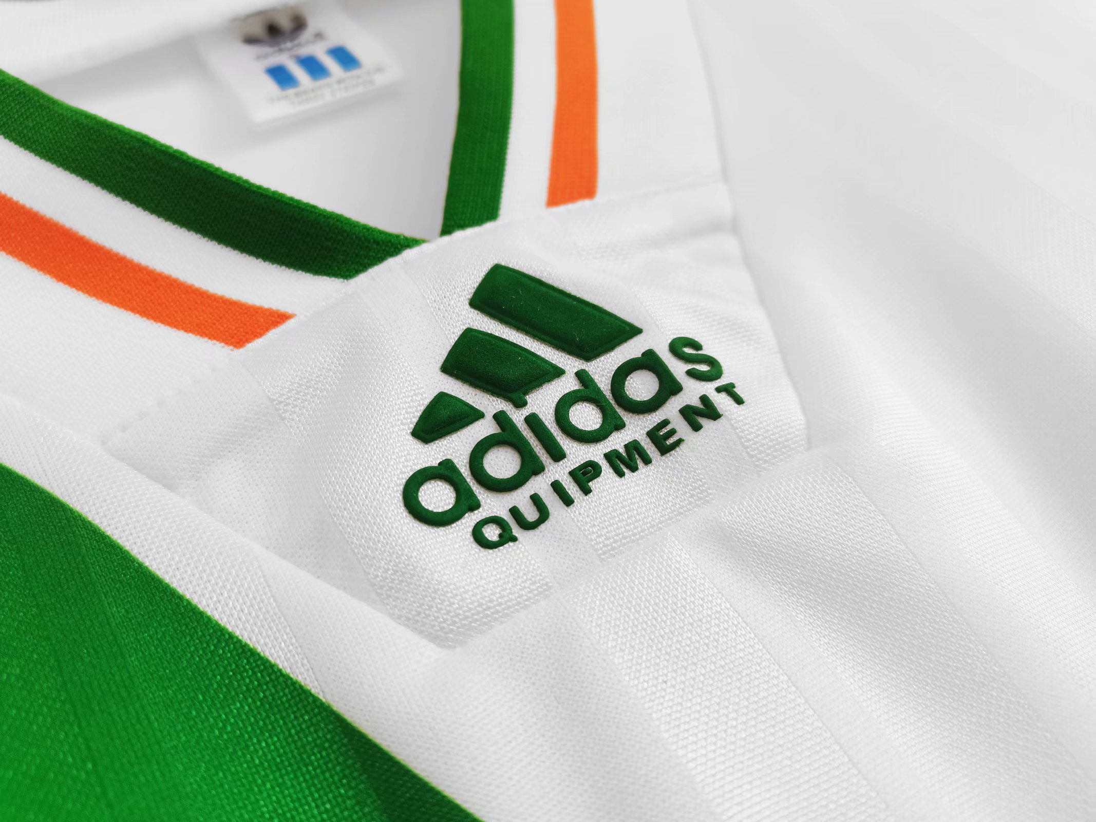 92/92 Ireland Away Retro Jersey - leoleo123123