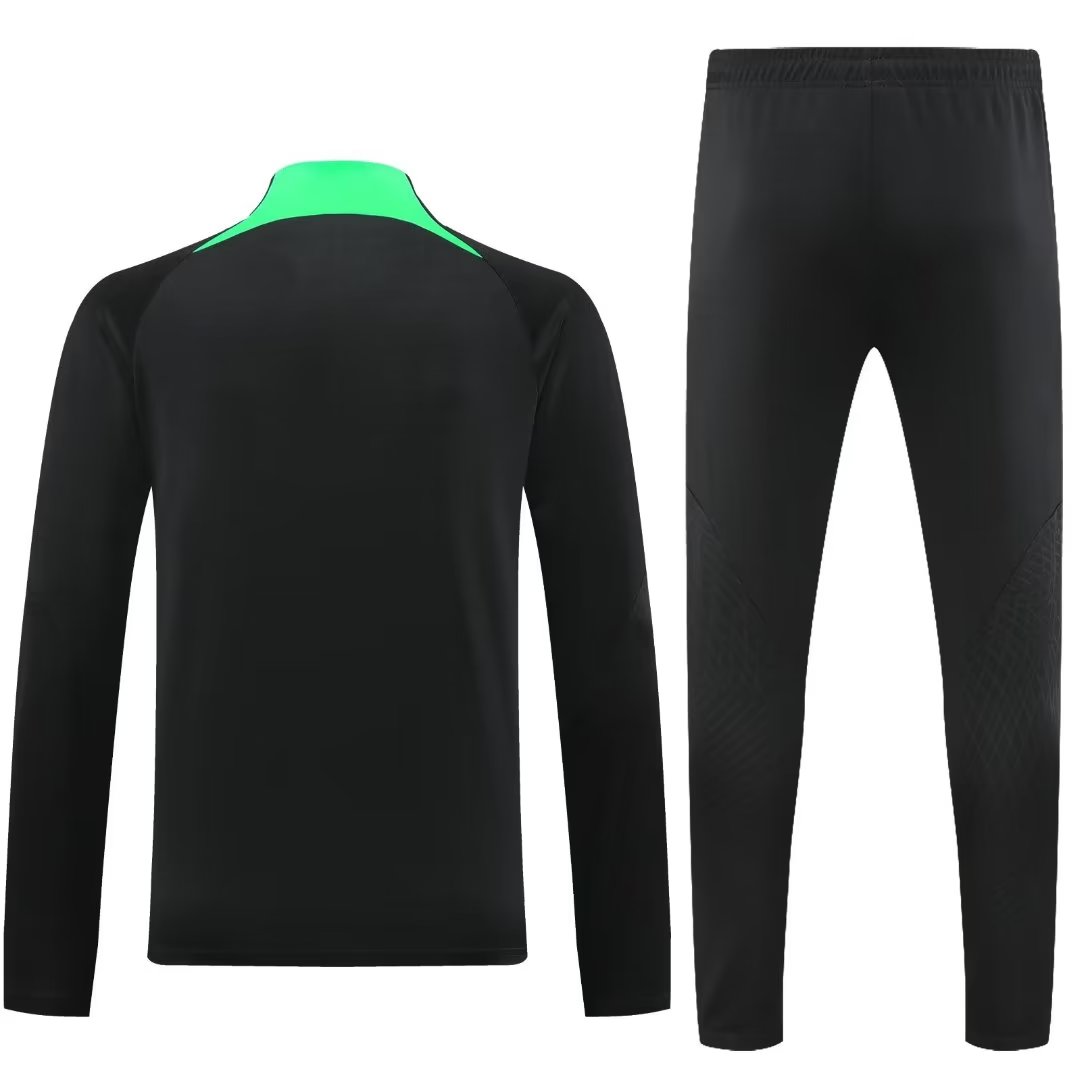 23/24 Liverpool Black Sweater Tracksuit Thai Quality - leoleo123123