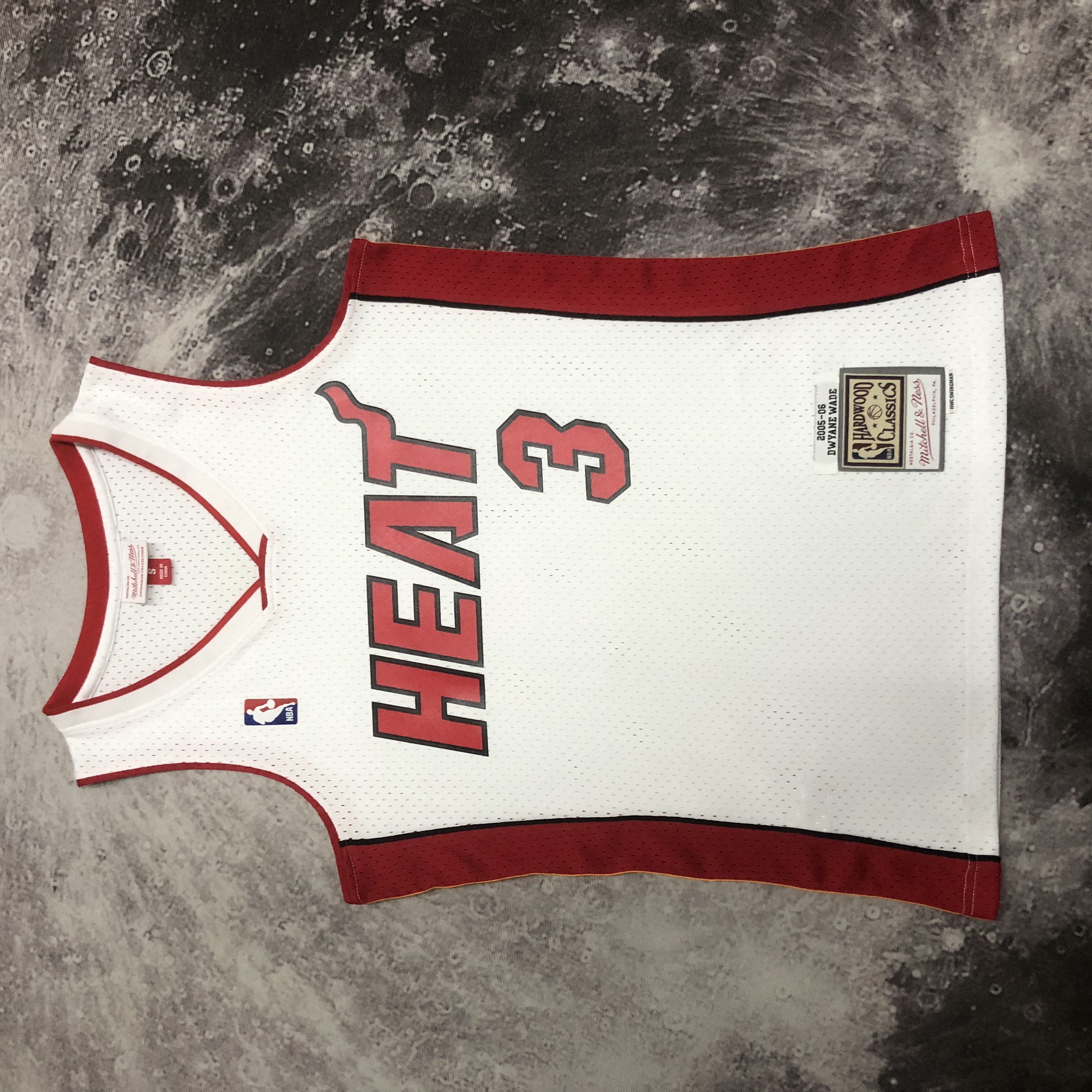 NBA Men Season 05-06 Miami Heat White #3 WADE Jersey High Quality Name and Number Print - leoleo123123