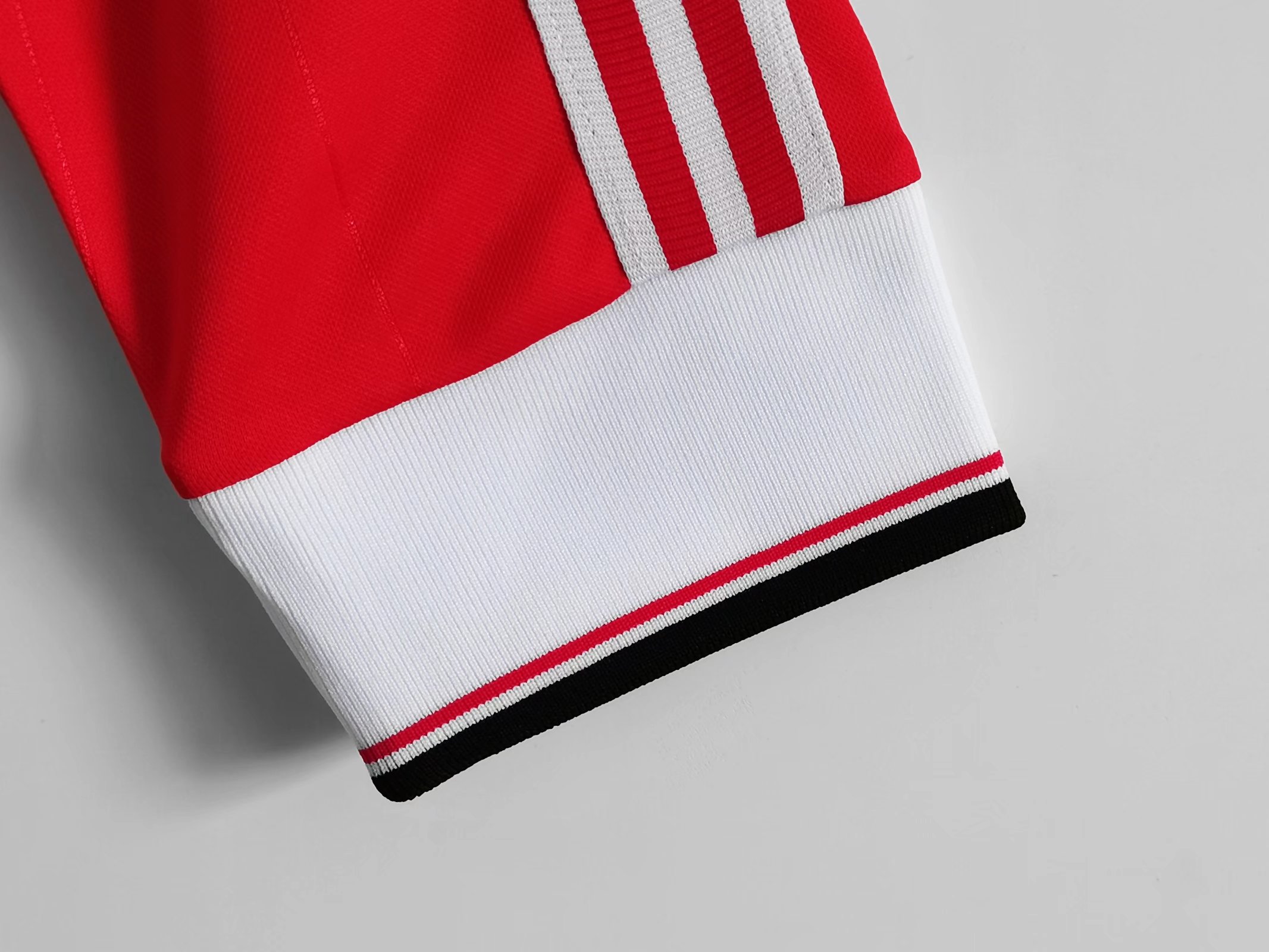 1983 Man United Home Long Sleeve Retro Jersey - leoleo123123