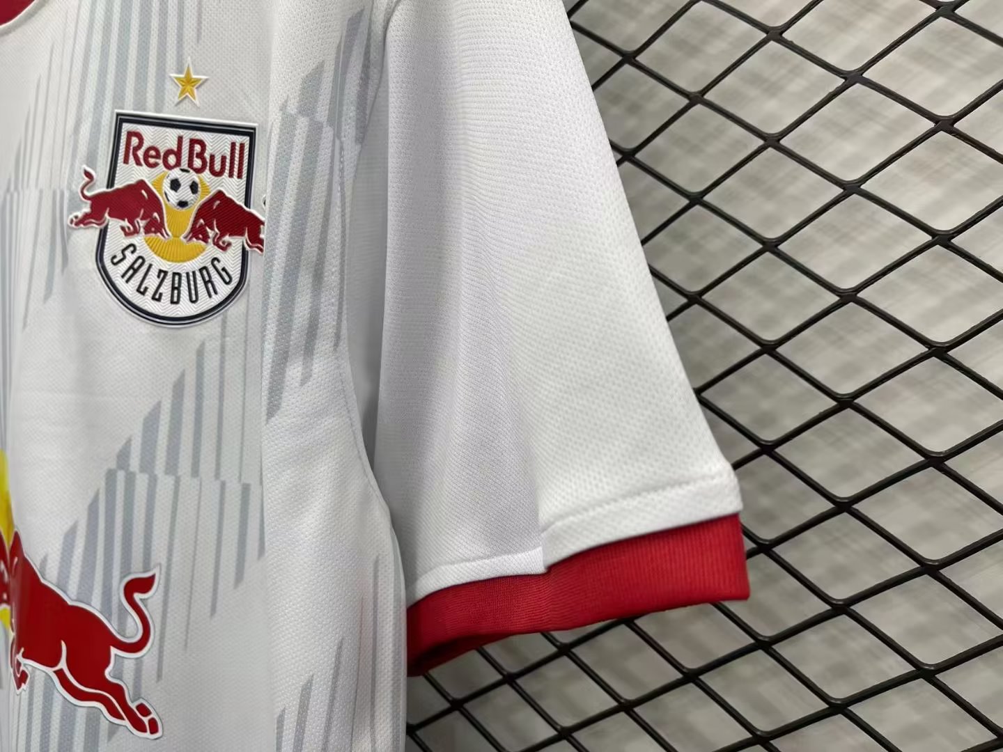 23/24 Red Bull Salzburg Home Jersey Thai Quality - leoleo123123