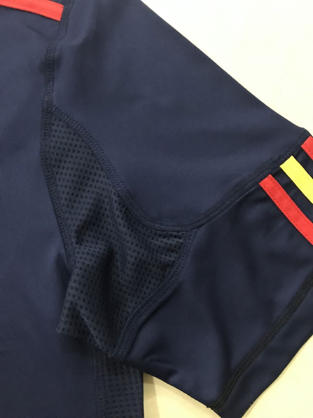 2010 Spain Away Plaer version Retro Jersey - leoleo123123