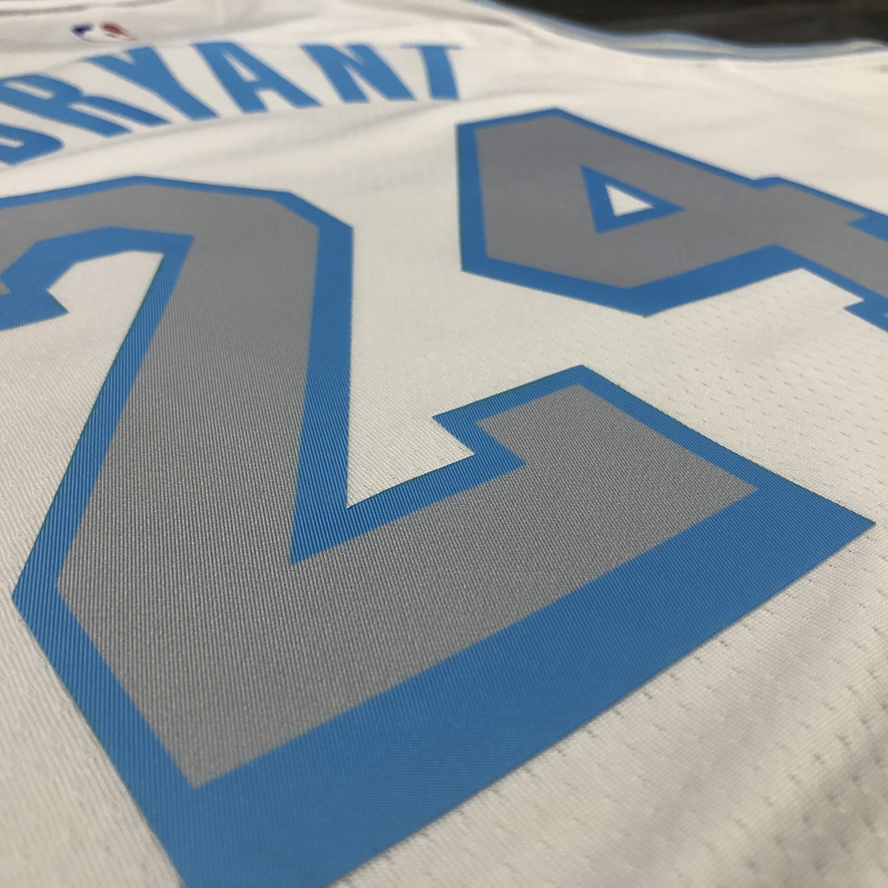 NBA Men Season 2021 Los Angeles Lakers White Round Neck #24 BRYANT Jersey High Quality Name and Number Print - leoleo123123