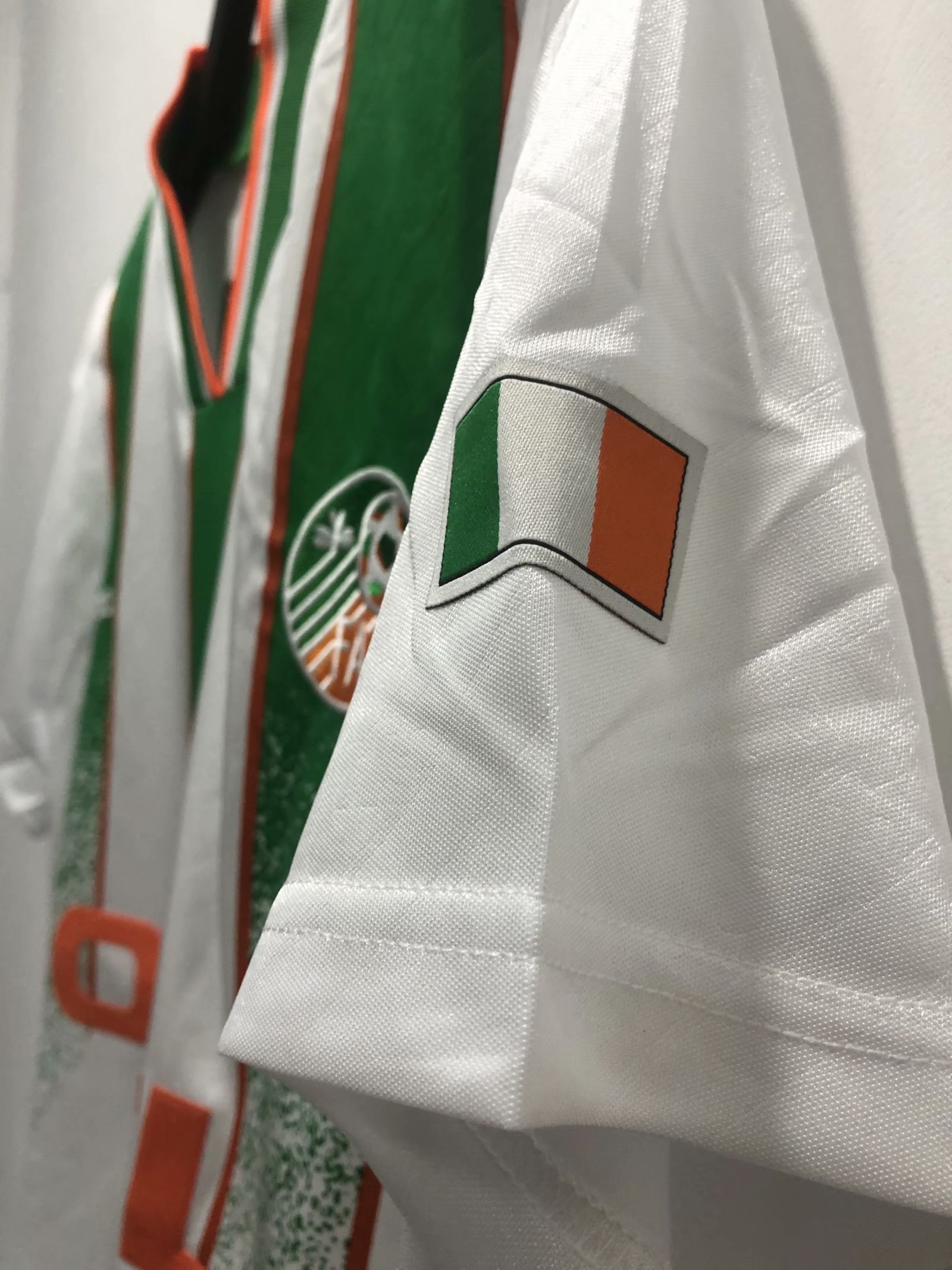 1994 Ireland Away Retro Jersey - leoleo123123