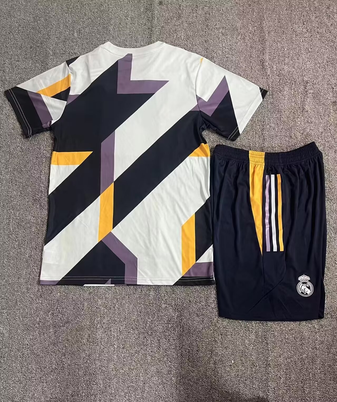 24/25 Real Madrid Kids Jersey - leoleo123123