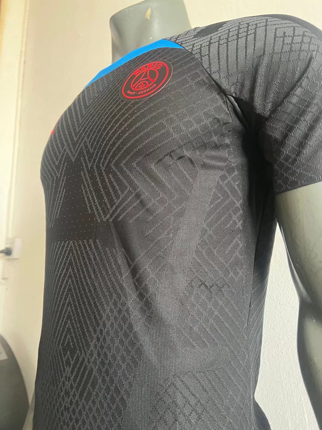 22/23 PSG Black Training Jersey Player Version - leoleo123123