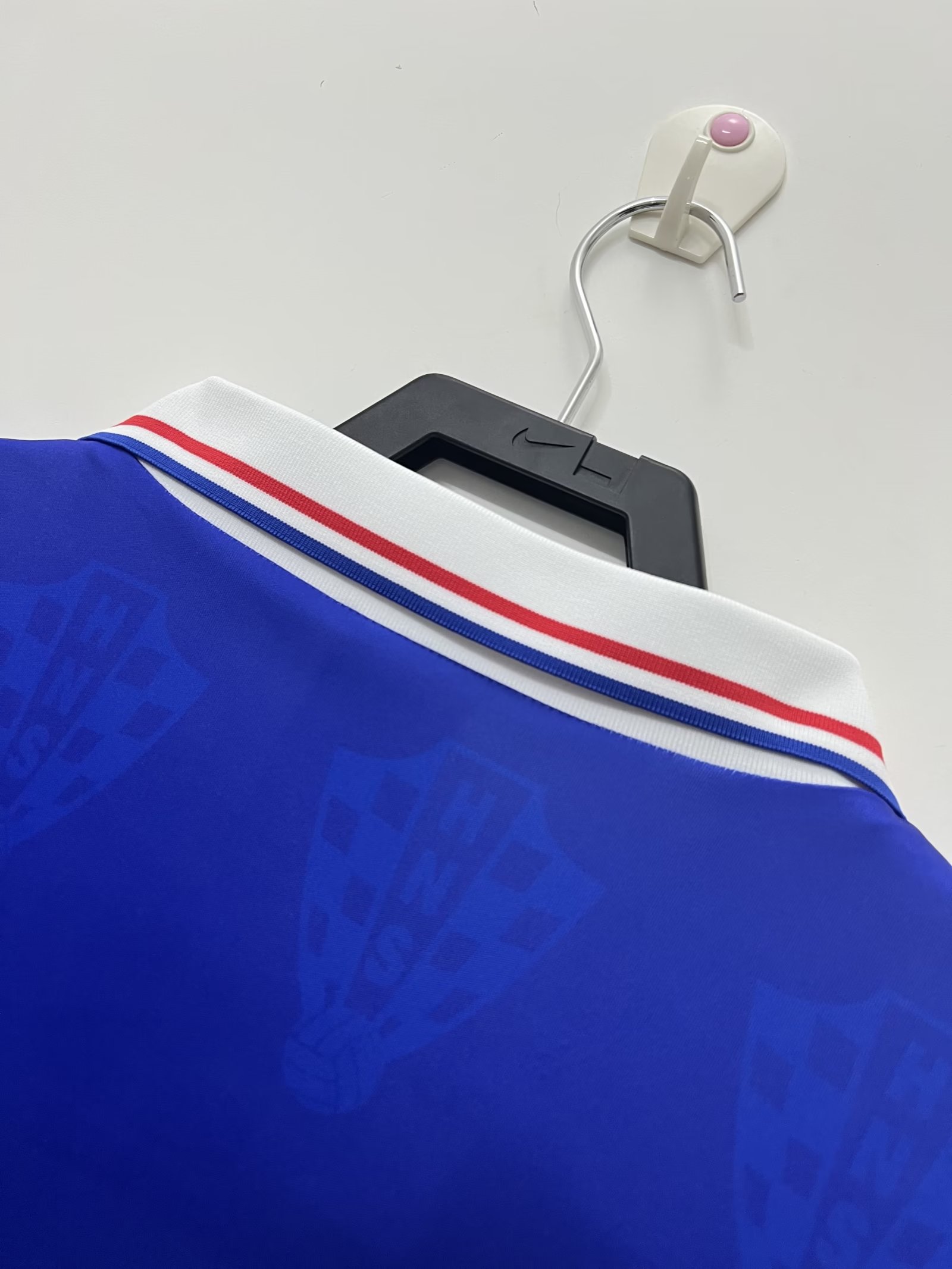 1998 Croatia Away Retro Soccer Jersey - leoleo123123