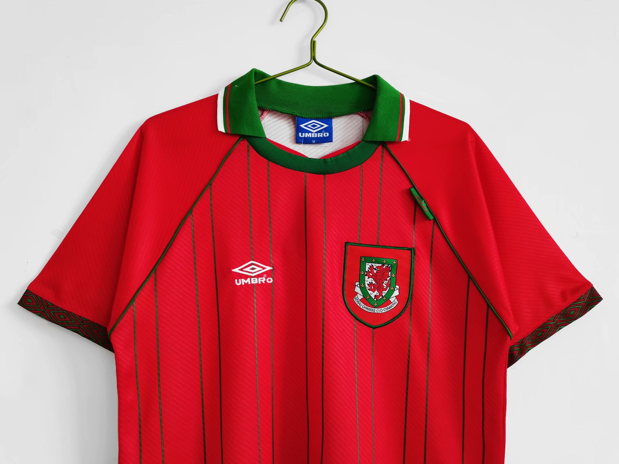94/96 Welsh Home Retro Jersey Fans Version - leoleo123123