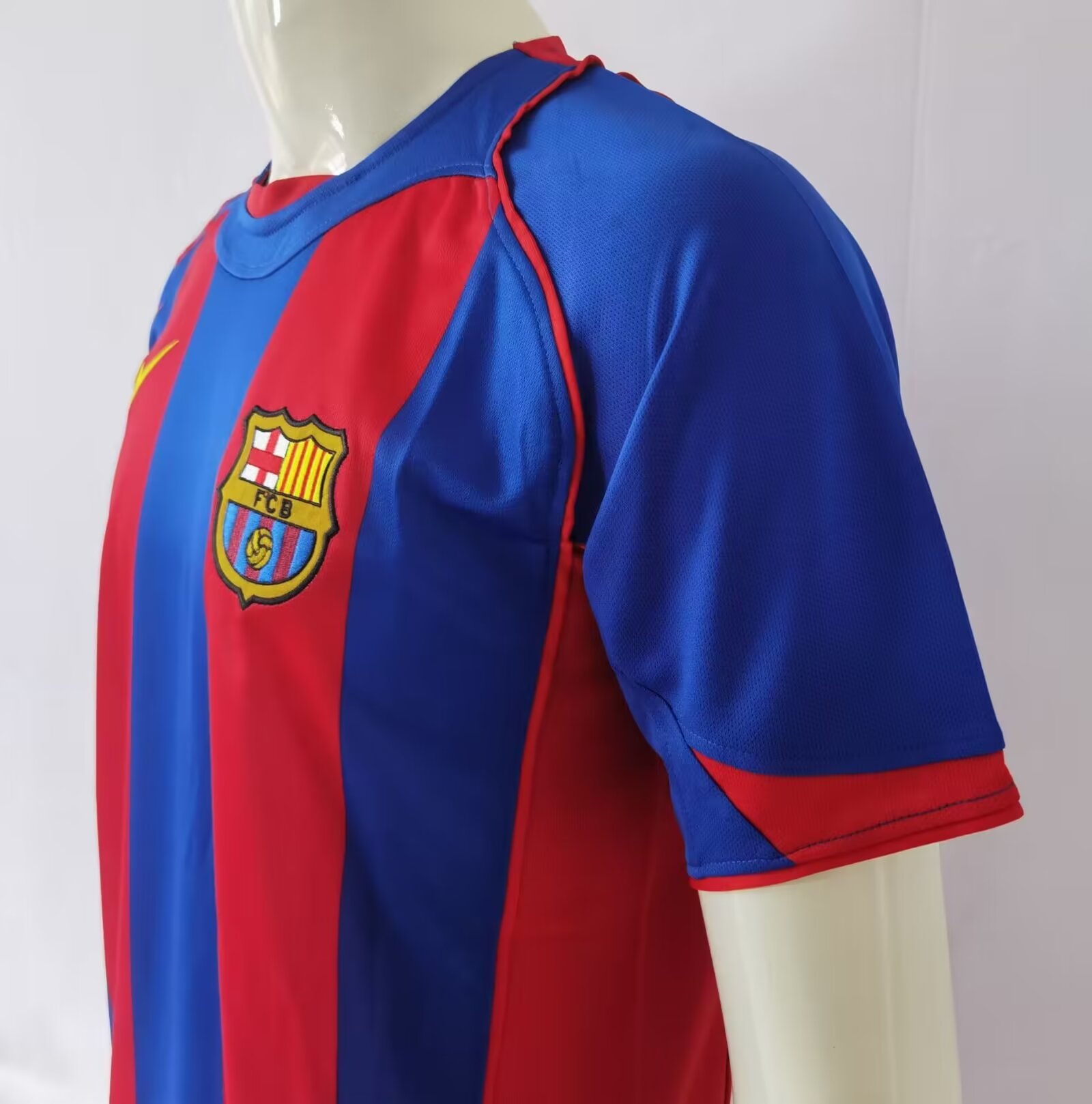 04/05 Barcelona Home Retro Jersey - leoleo123123