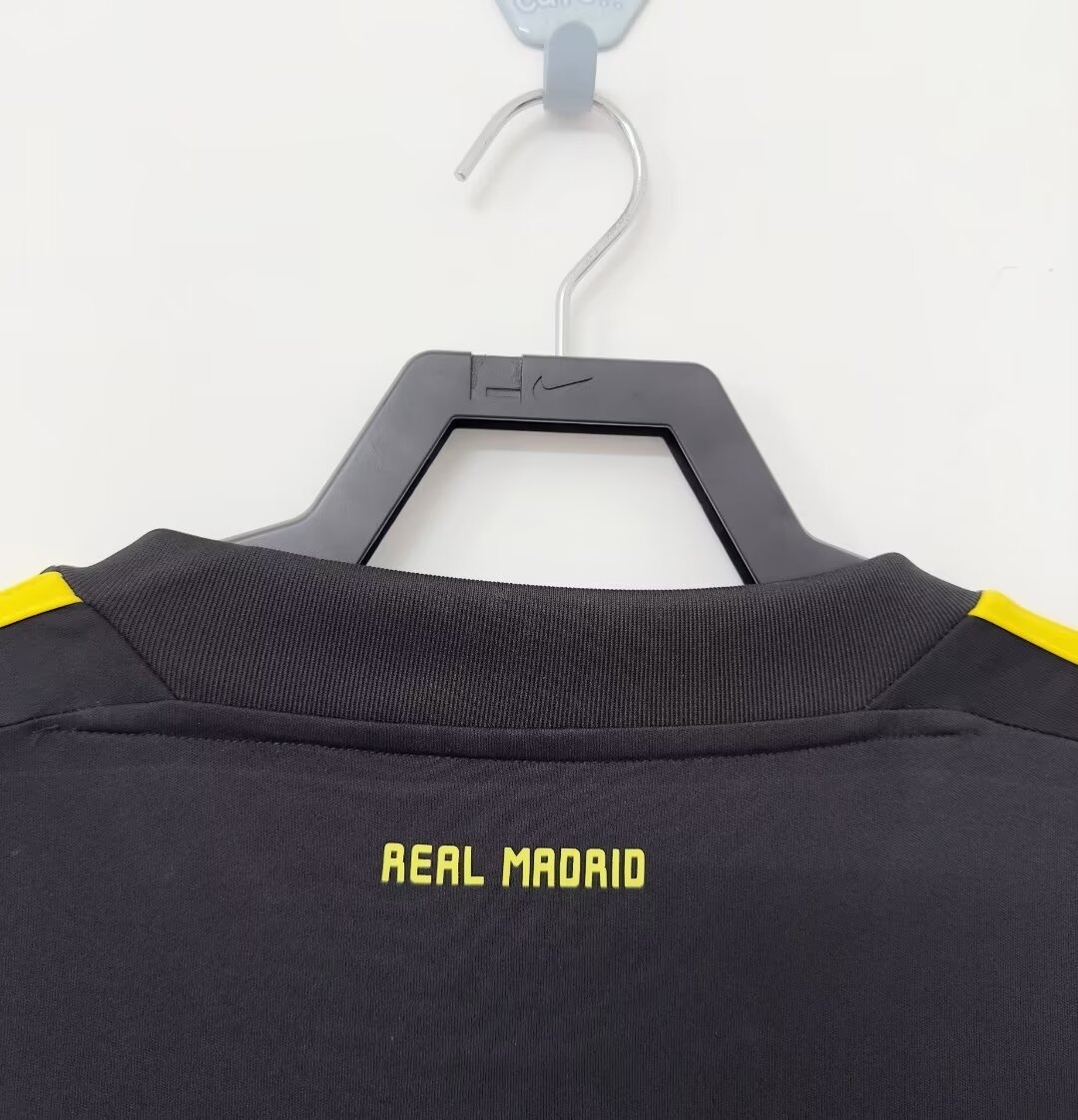 11/12 Real Madrid Goalkeeper Black Retro Jersey - leoleo123123