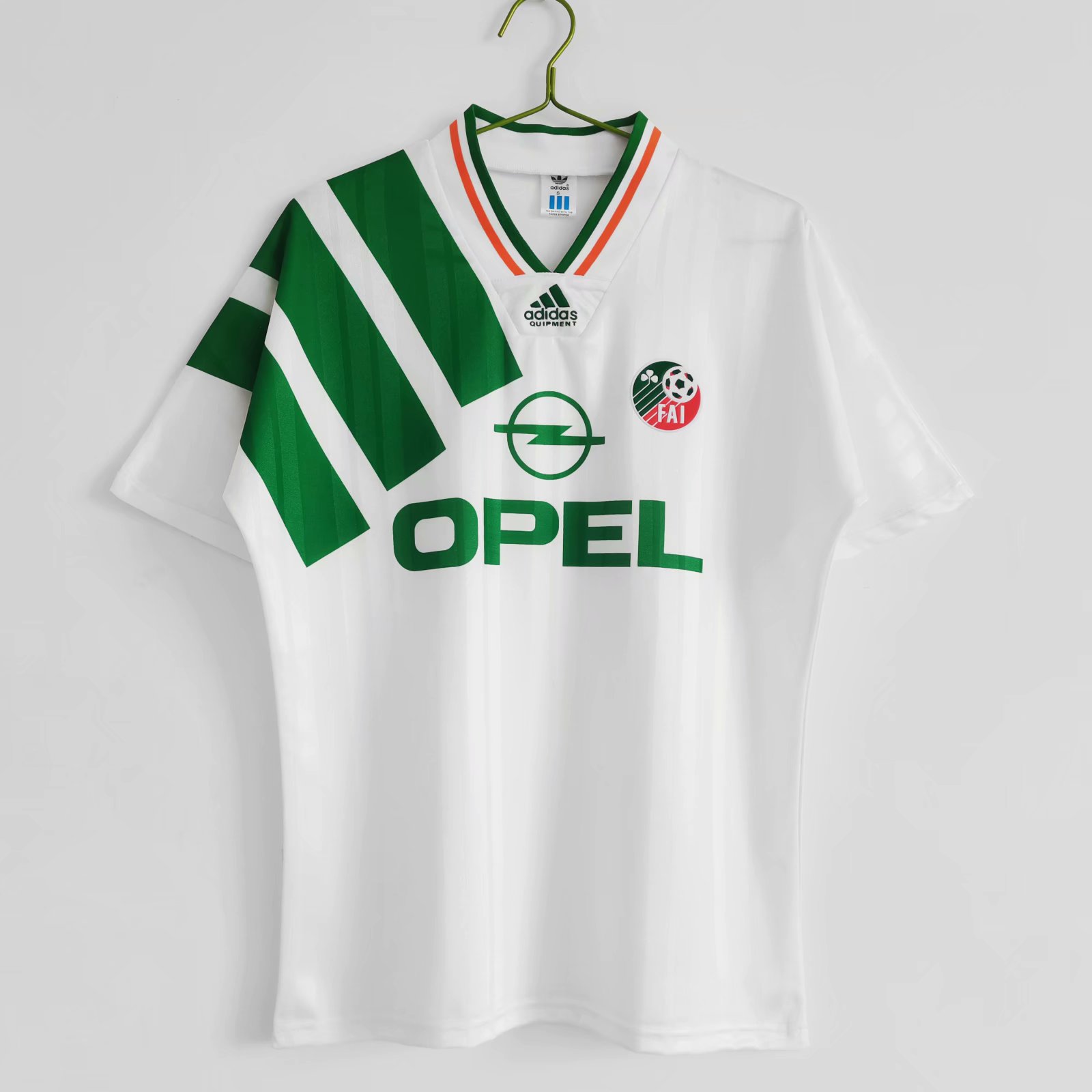 92/92 Ireland Away Retro Jersey - leoleo123123