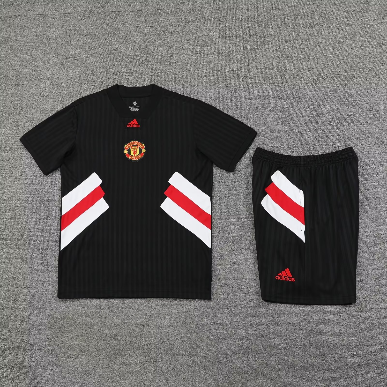 23/24 Manchester United Black Training Tracksuit - leoleo123123