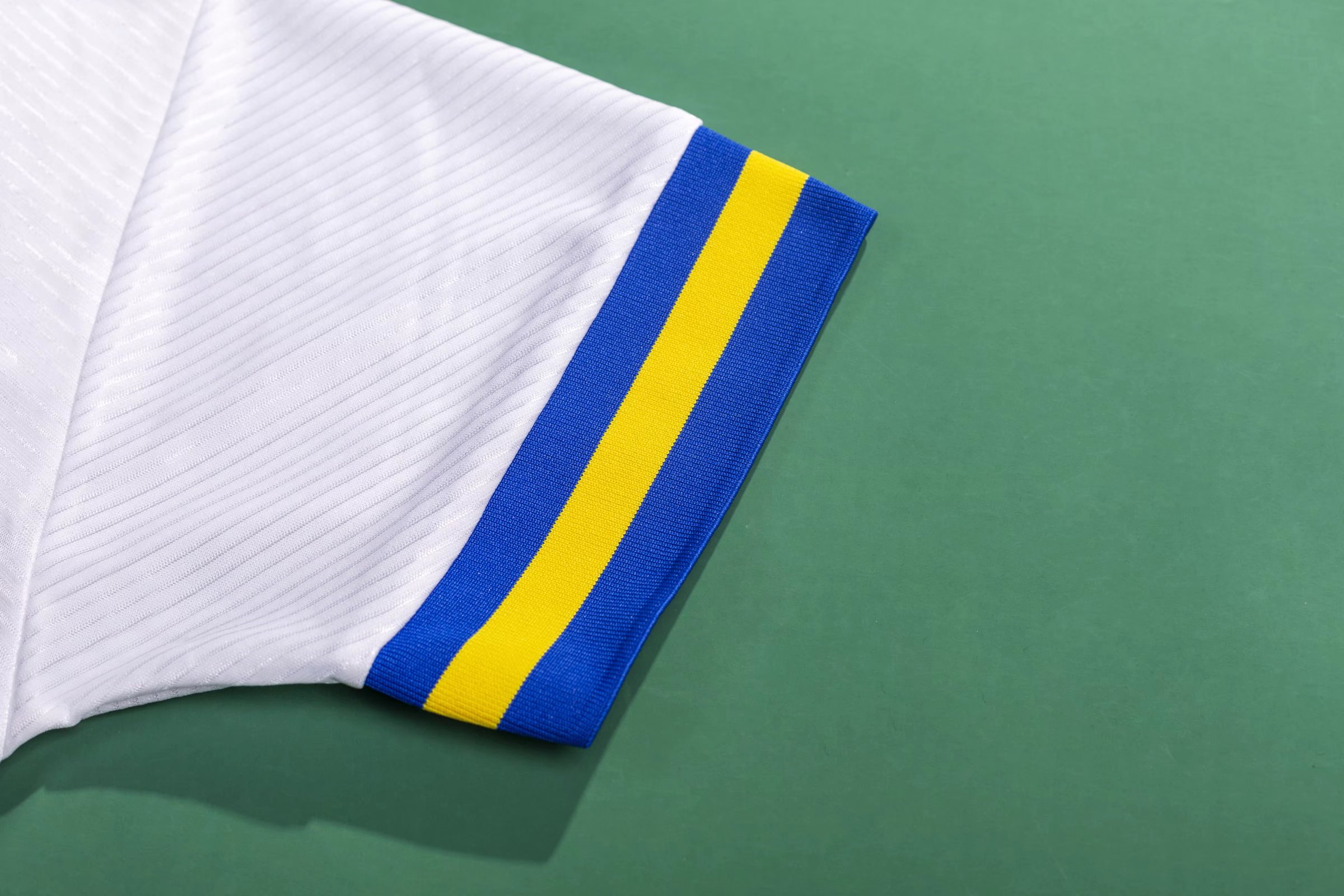 93/95 Parma Away Retro Jersey Thai Quality - leoleo123123