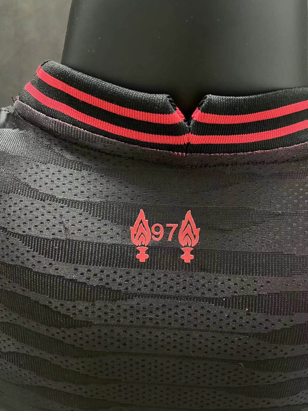 22/23 Liverpool Training Jersey Black Player Version 1:1 Quality chaosheng - leoleo123123