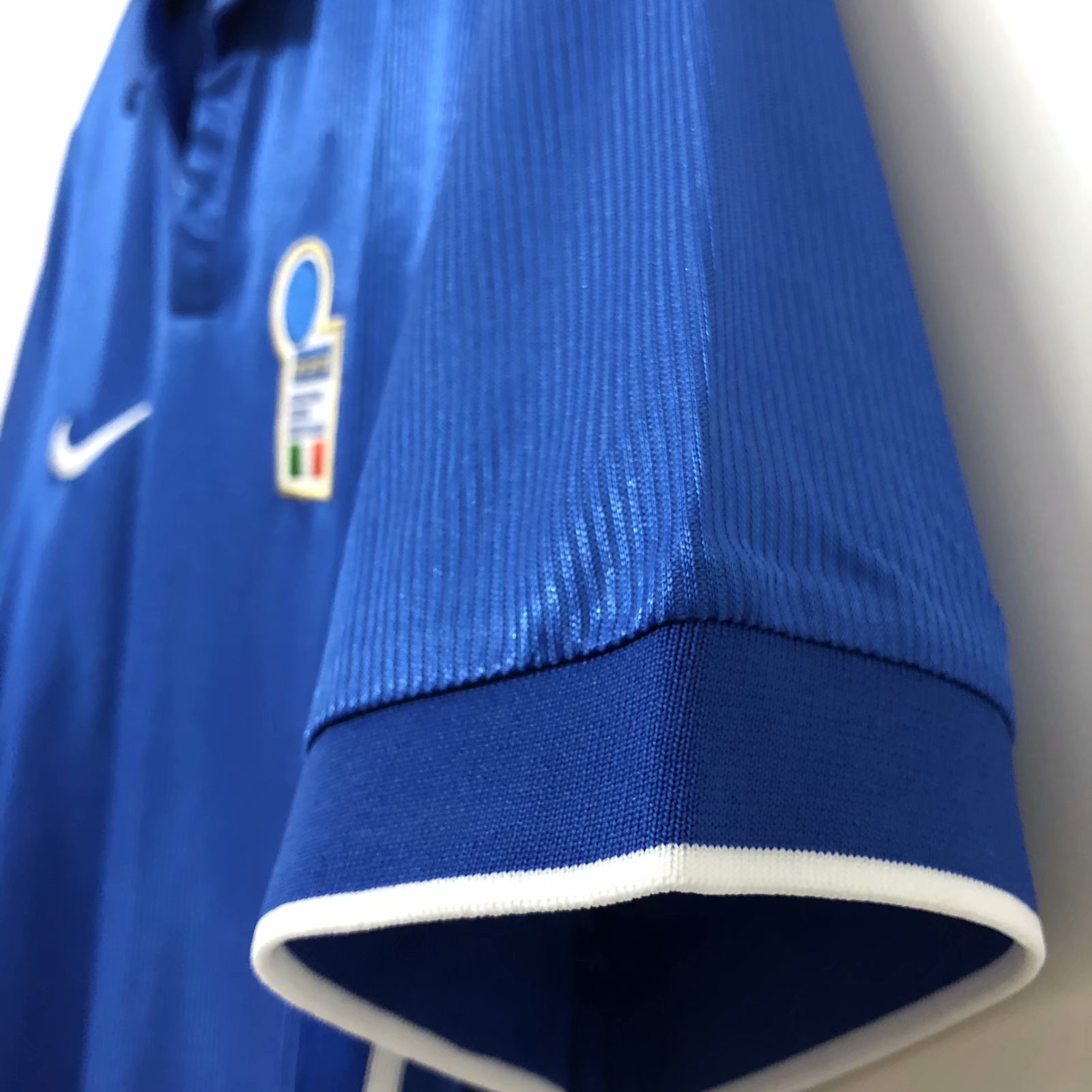 Italy 1998 Home Retro Jersey - leoleo123123