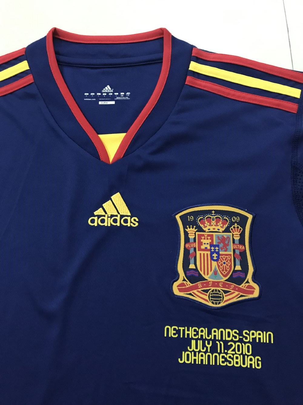 2010 Spain Away Plaer version Retro Jersey - leoleo123123