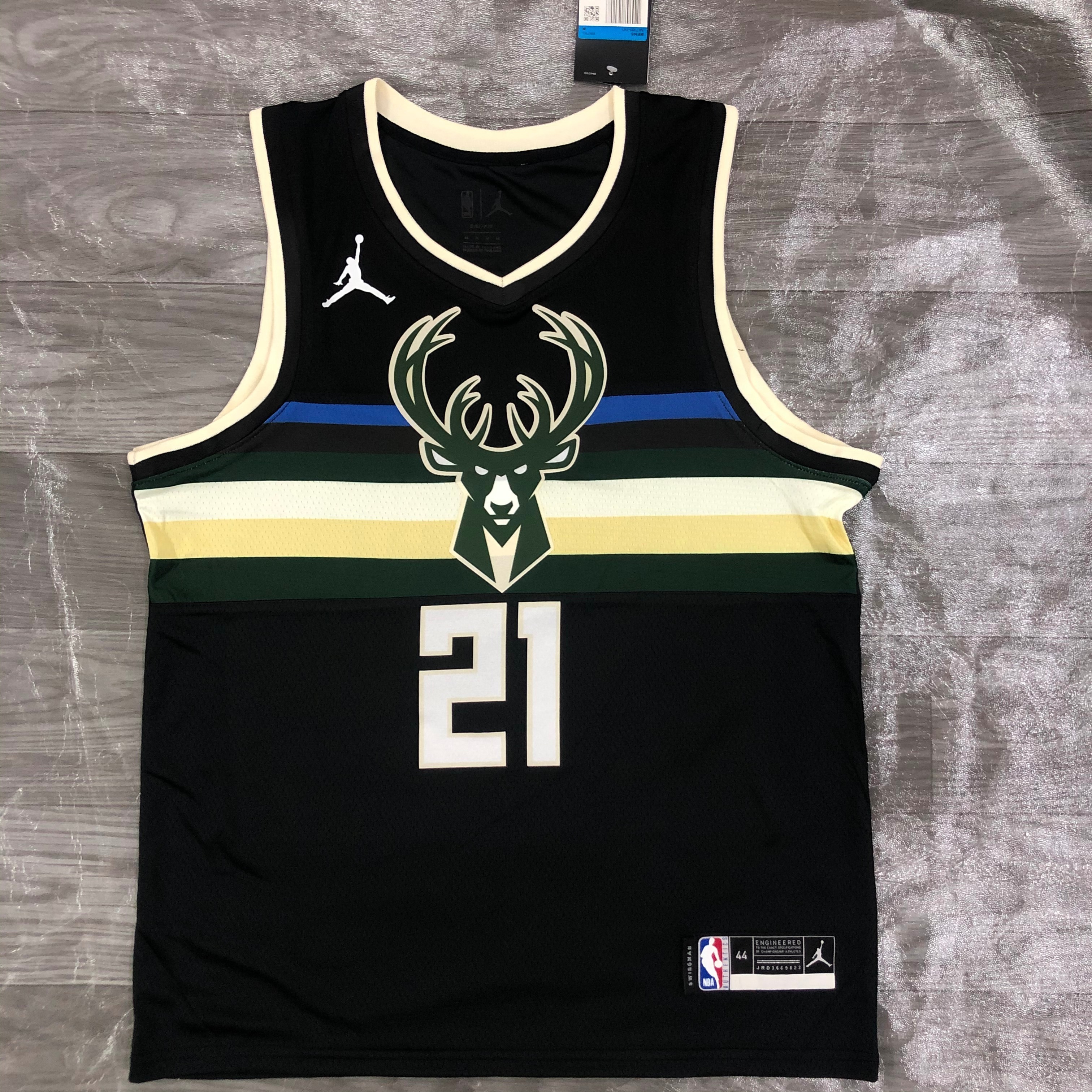 NBA Men Season 2021 Milwaukee Bucks Black #21 HOLIDAY Jersey with Jordan Logo High Quality Name and Number Print - leoleo123123