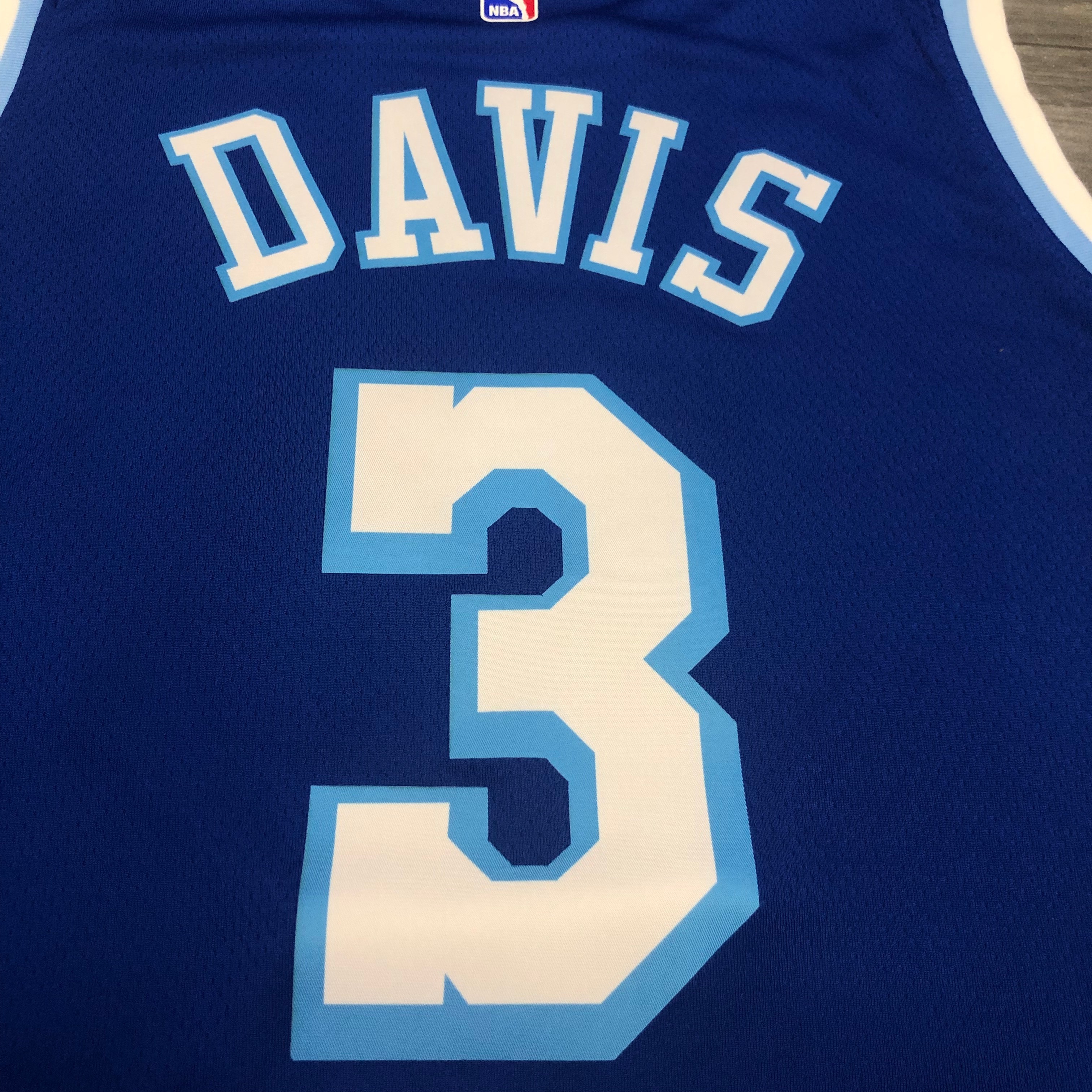 NBA Men Los Angeles Lakers Retro in Latin #3 DAVIS Blue Round Neck Jersey High Quality Name and Number Print - leoleo123123