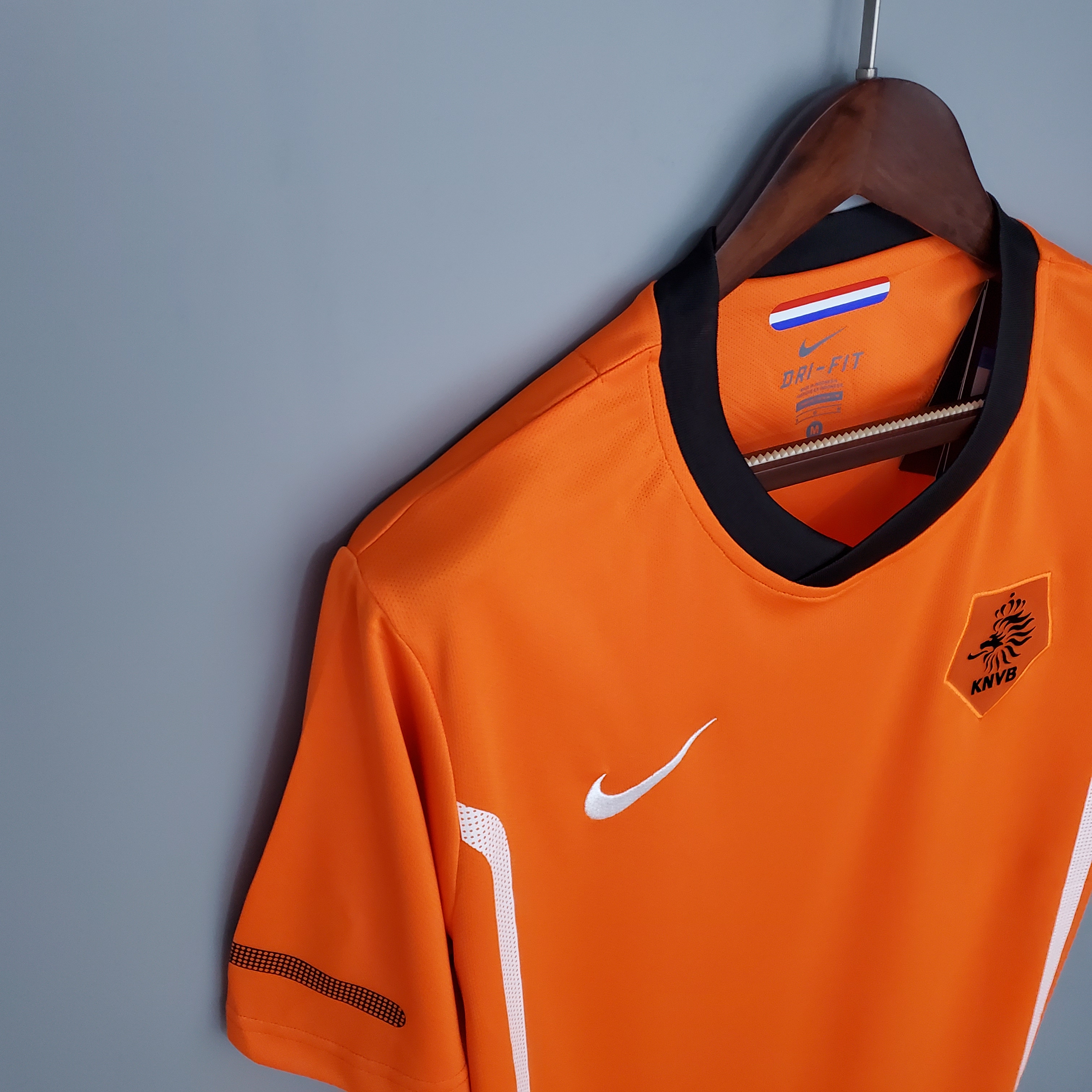 2010 Holland Home Retro Jersey - leoleo123123
