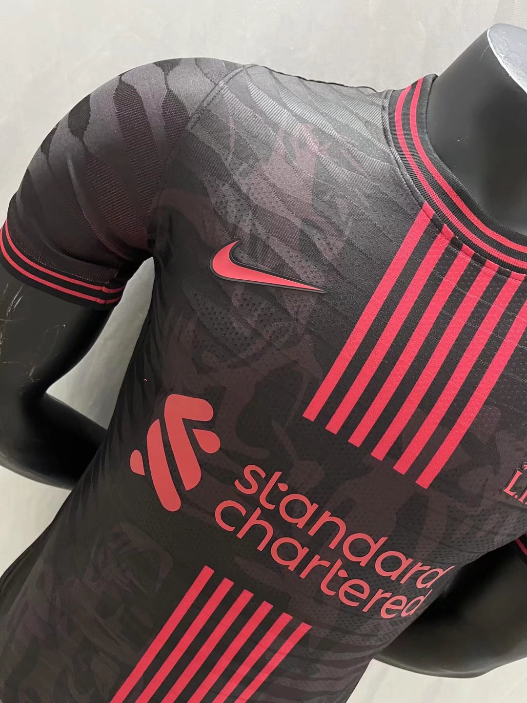 22/23 Liverpool Training Jersey Black Player Version 1:1 Quality chaosheng - leoleo123123